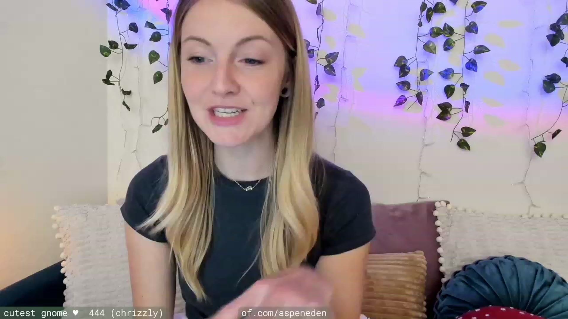 Gallery image thumbnail from AspenEden's myfreecams stream on, 11/05/2023, 24:18 image 13 of 20