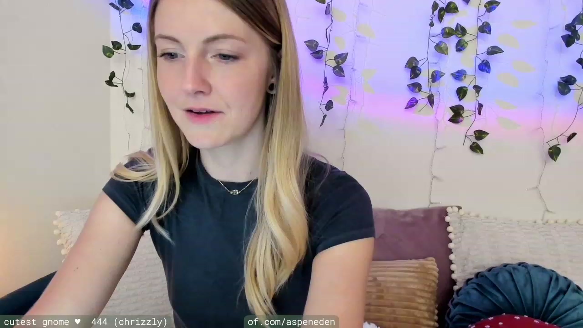 Gallery image thumbnail from AspenEden's myfreecams stream on, 11/05/2023, 24:18 image 19 of 20