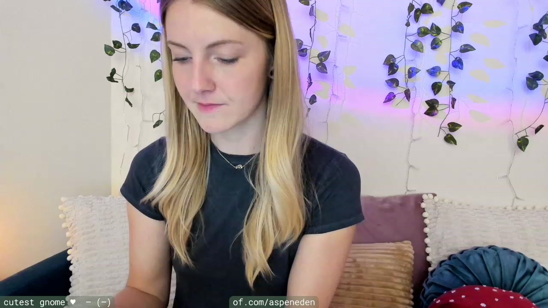 Gallery image thumbnail from AspenEden's myfreecams stream on, 11/05/2023, 24:18 image 8 of 20