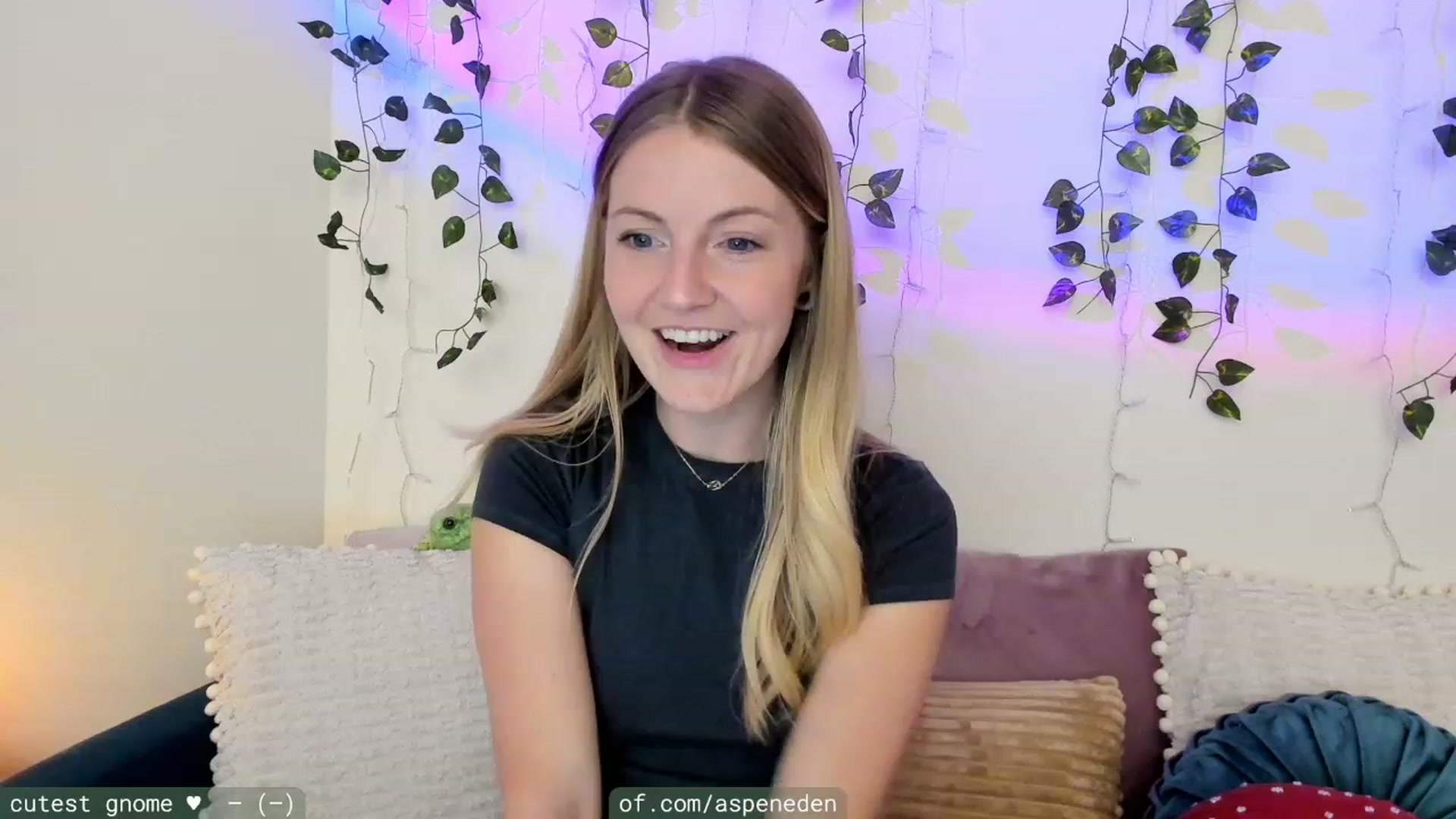 Gallery image thumbnail from AspenEden's myfreecams stream on, 11/05/2023, 24:18 image 2 of 20