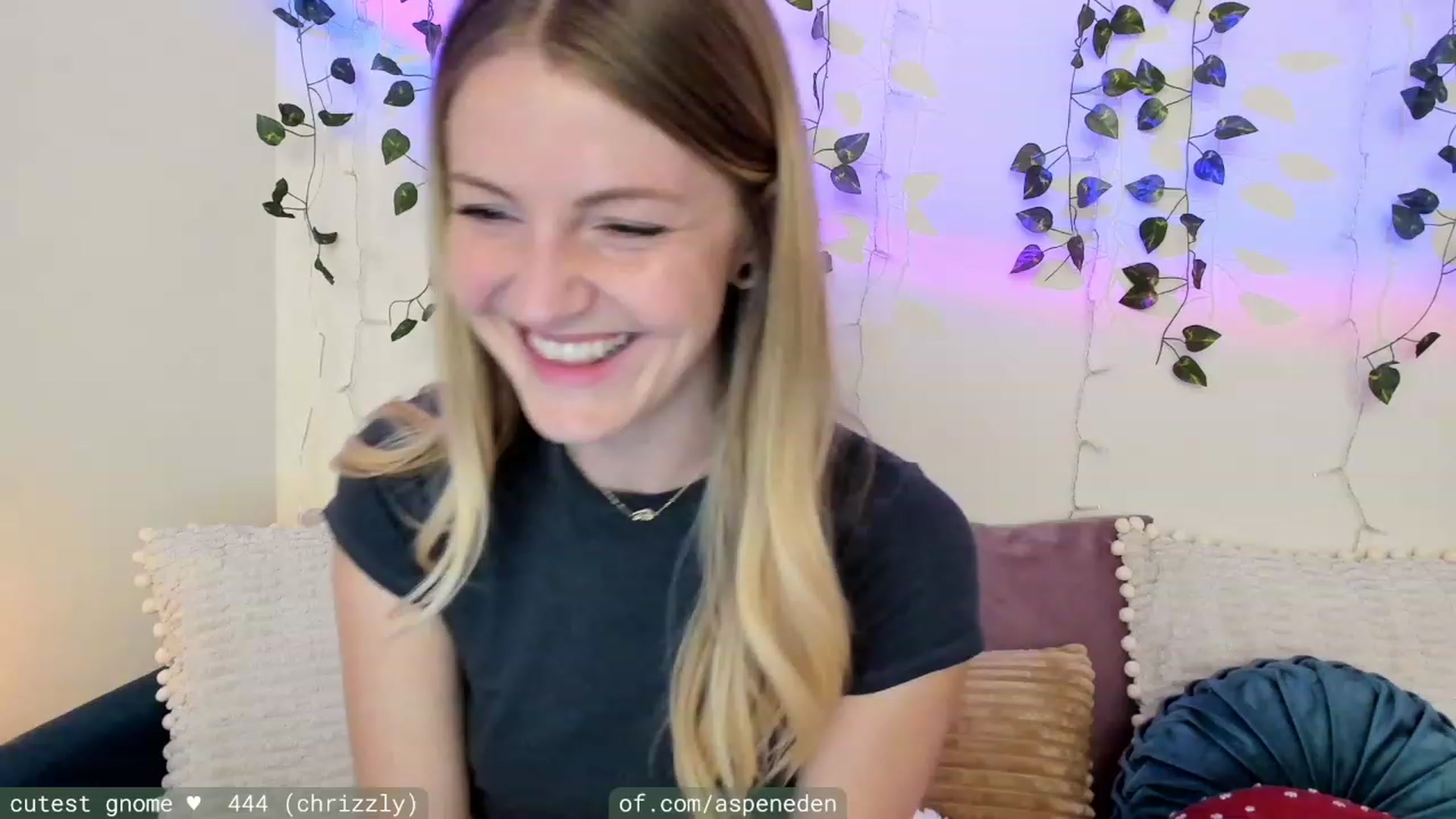 Gallery image thumbnail from AspenEden's myfreecams stream on, 11/05/2023, 24:19 image 16 of 20