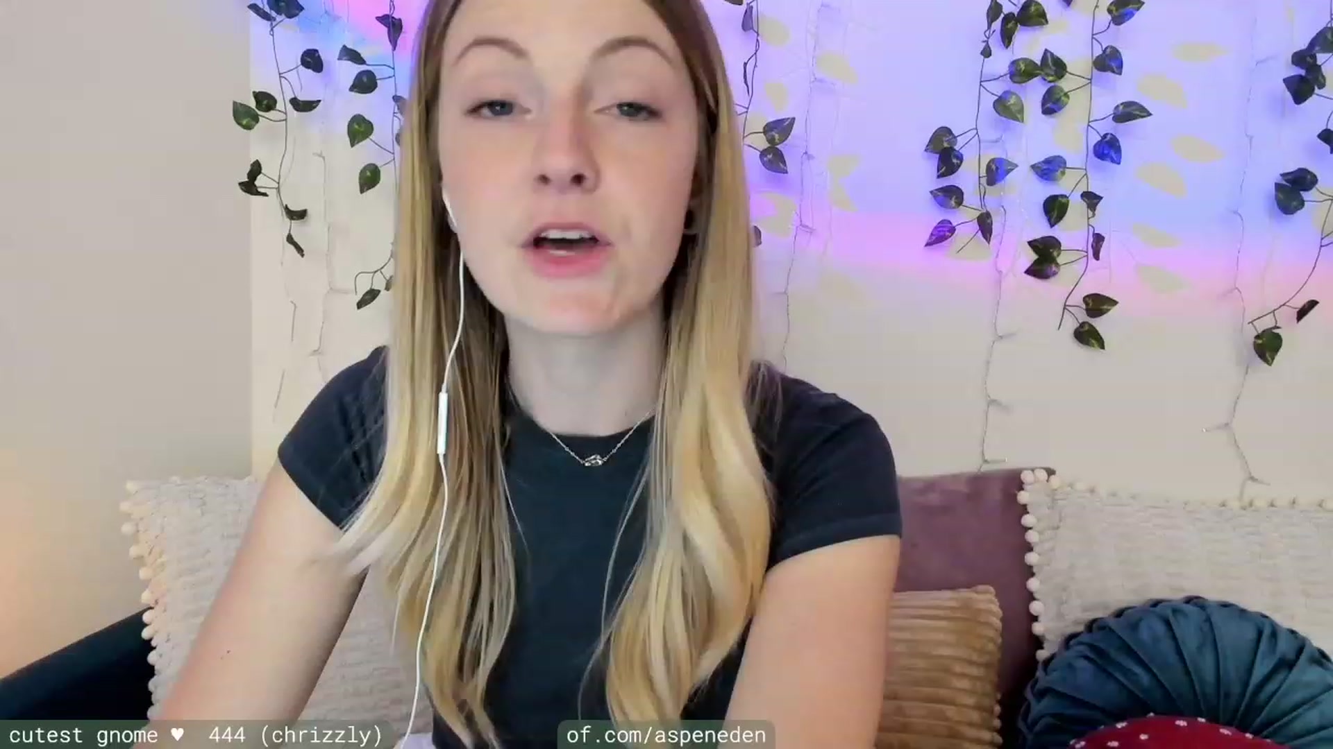 Gallery image thumbnail from AspenEden's myfreecams stream on, 11/05/2023, 24:19 image 6 of 20