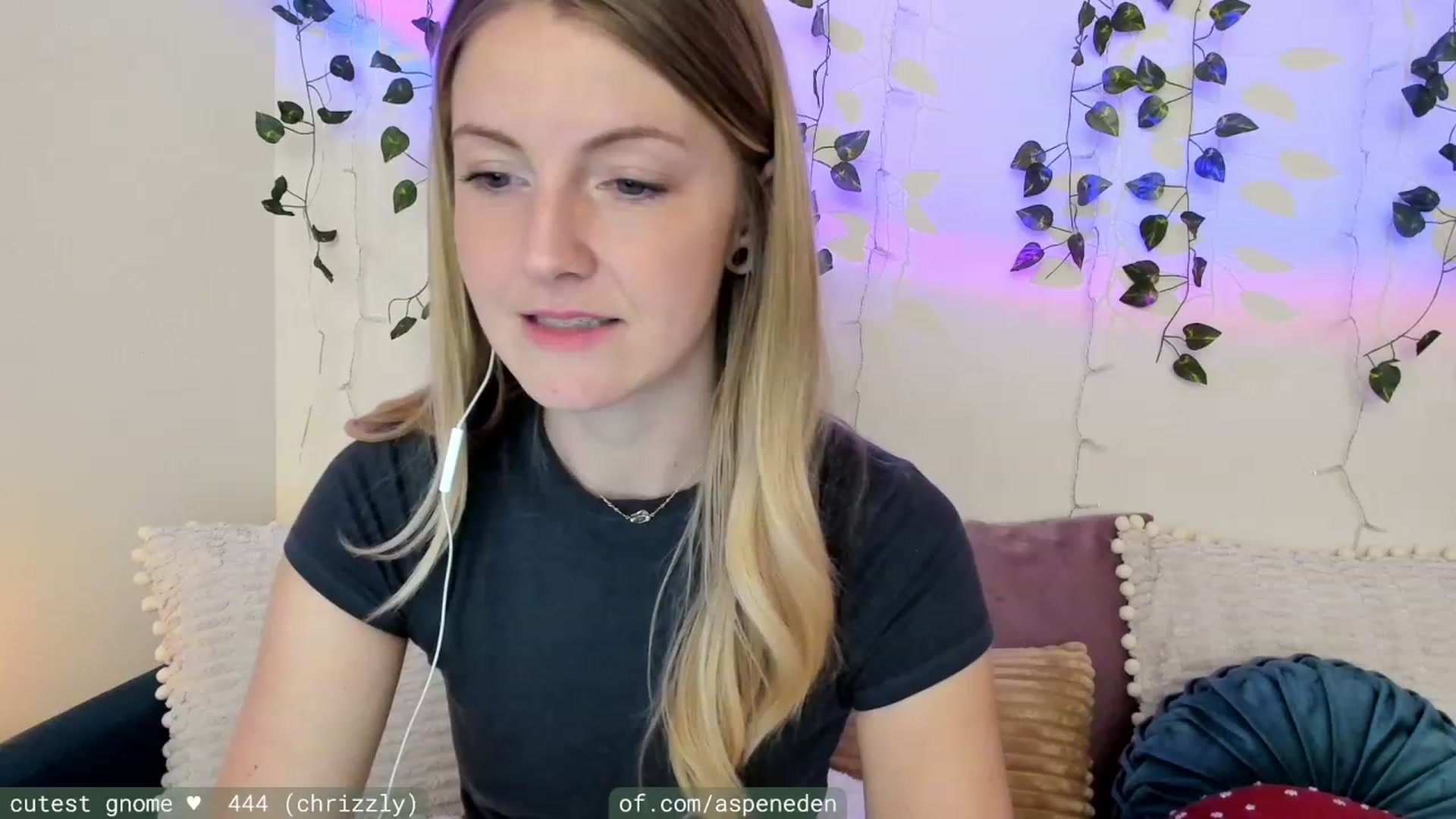 Gallery image thumbnail from AspenEden's myfreecams stream on, 11/05/2023, 24:19 image 11 of 20
