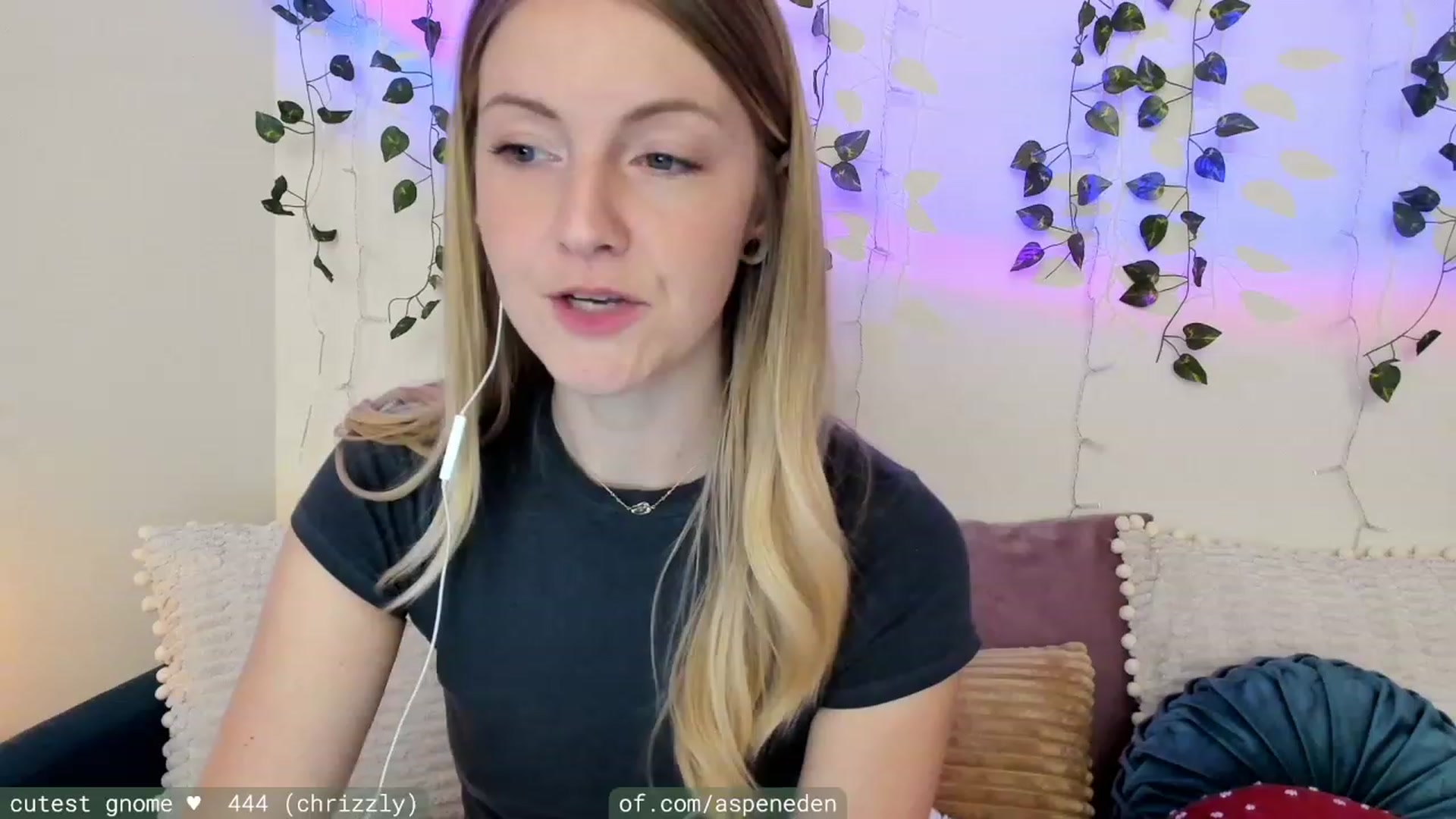 Gallery image thumbnail from AspenEden's myfreecams stream on, 11/05/2023, 24:19 image 14 of 20