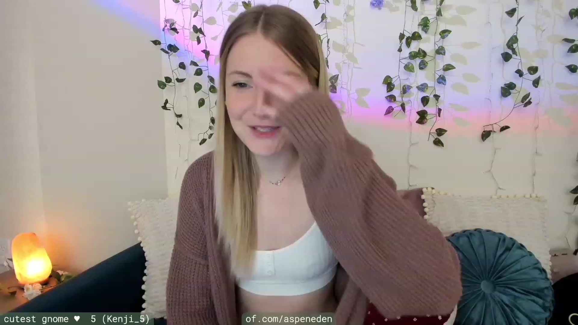 Gallery image thumbnail from AspenEden's myfreecams stream on, 11/07/2023, 04:32 image 1 of 20