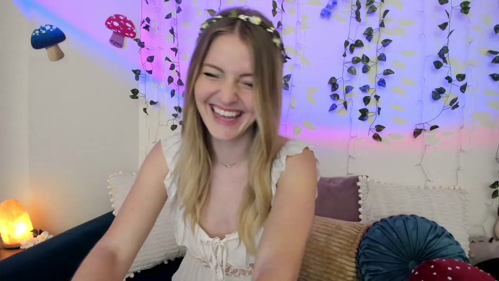 Gallery image thumbnail from AspenEden's myfreecams stream on, 11/11/2023, 04:36 image 3 of 20