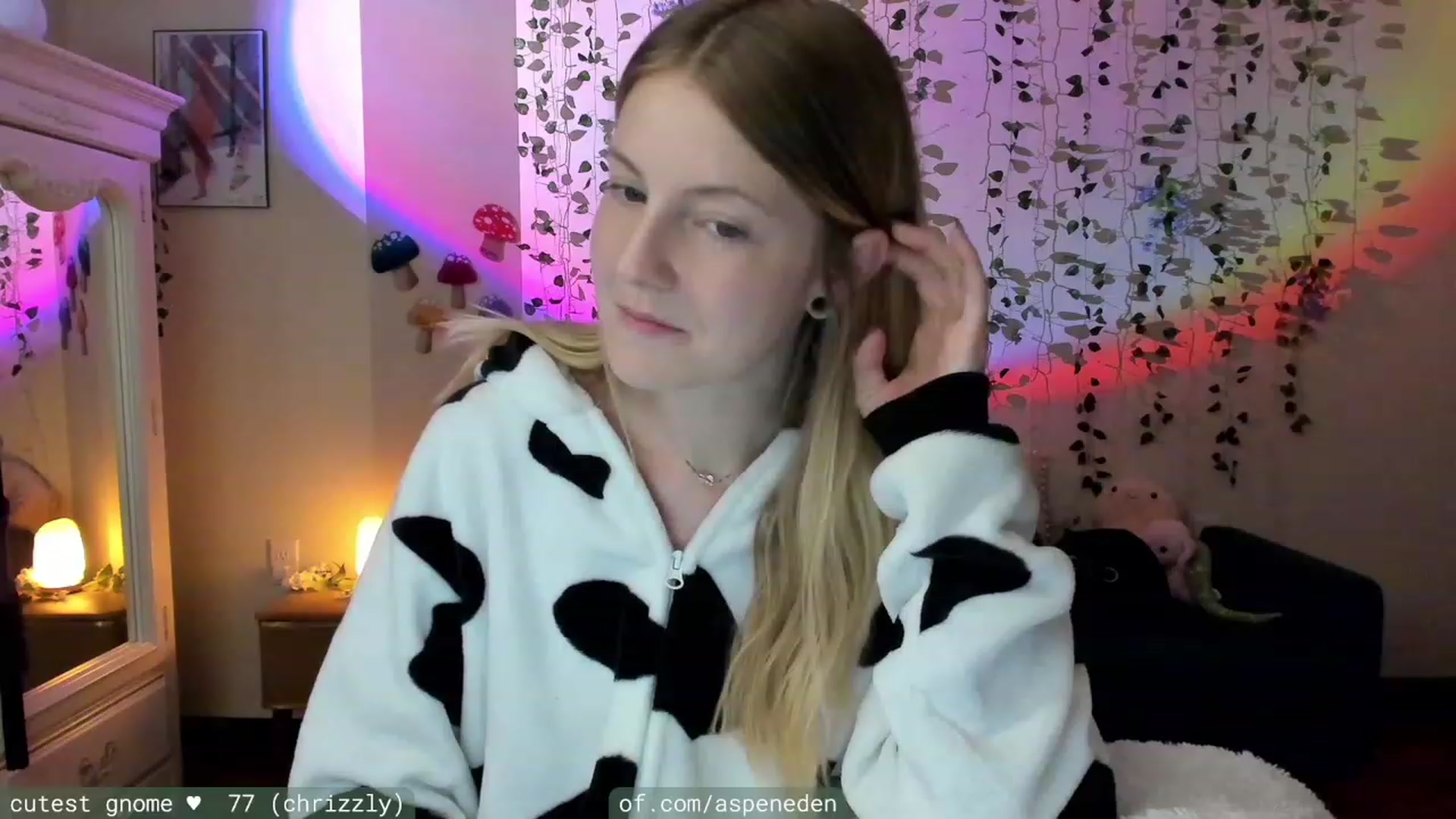 Gallery image thumbnail from AspenEden's myfreecams stream on, 11/20/2023, 24:35 image 14 of 20