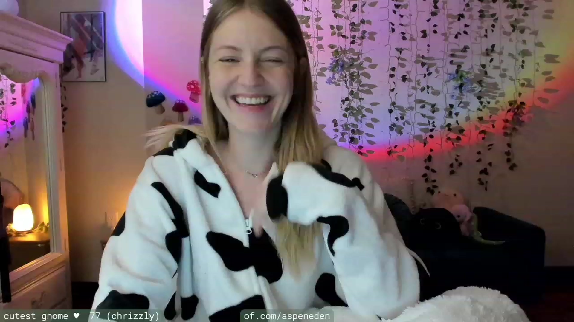 Gallery image thumbnail from AspenEden's myfreecams stream on, 11/20/2023, 24:35 image 12 of 20