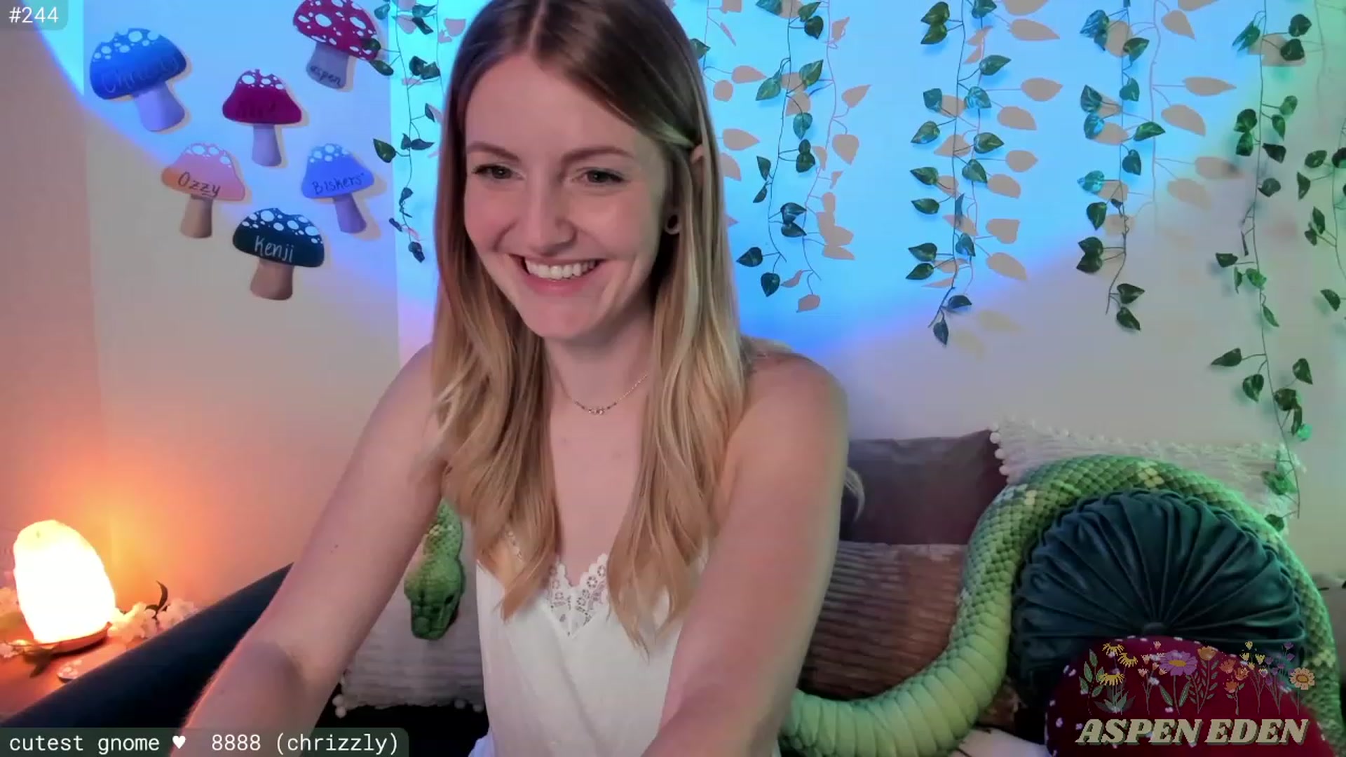 Gallery image thumbnail from AspenEden's myfreecams stream on, 12/01/2023, 04:05 image 7 of 20