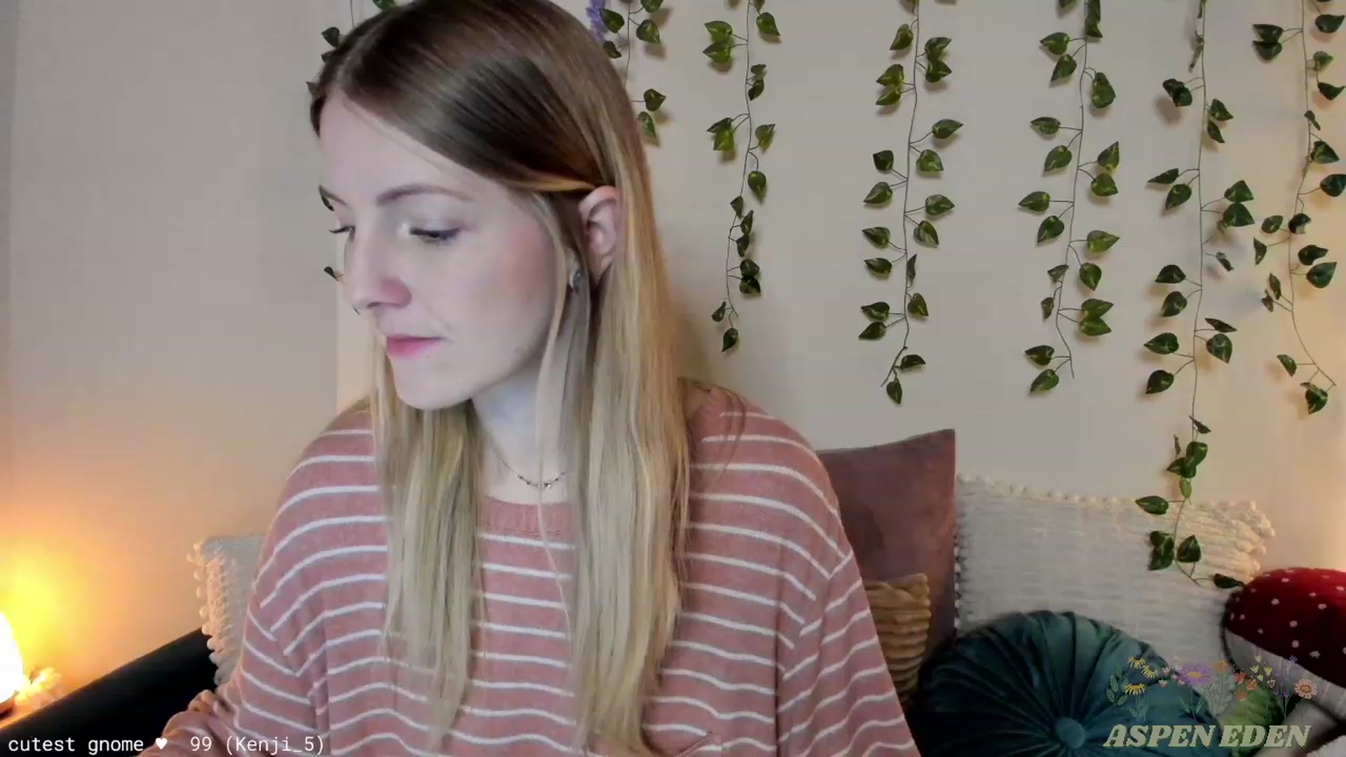 Gallery image thumbnail from AspenEden's myfreecams stream on, 12/28/2023, 01:38 image 3 of 20