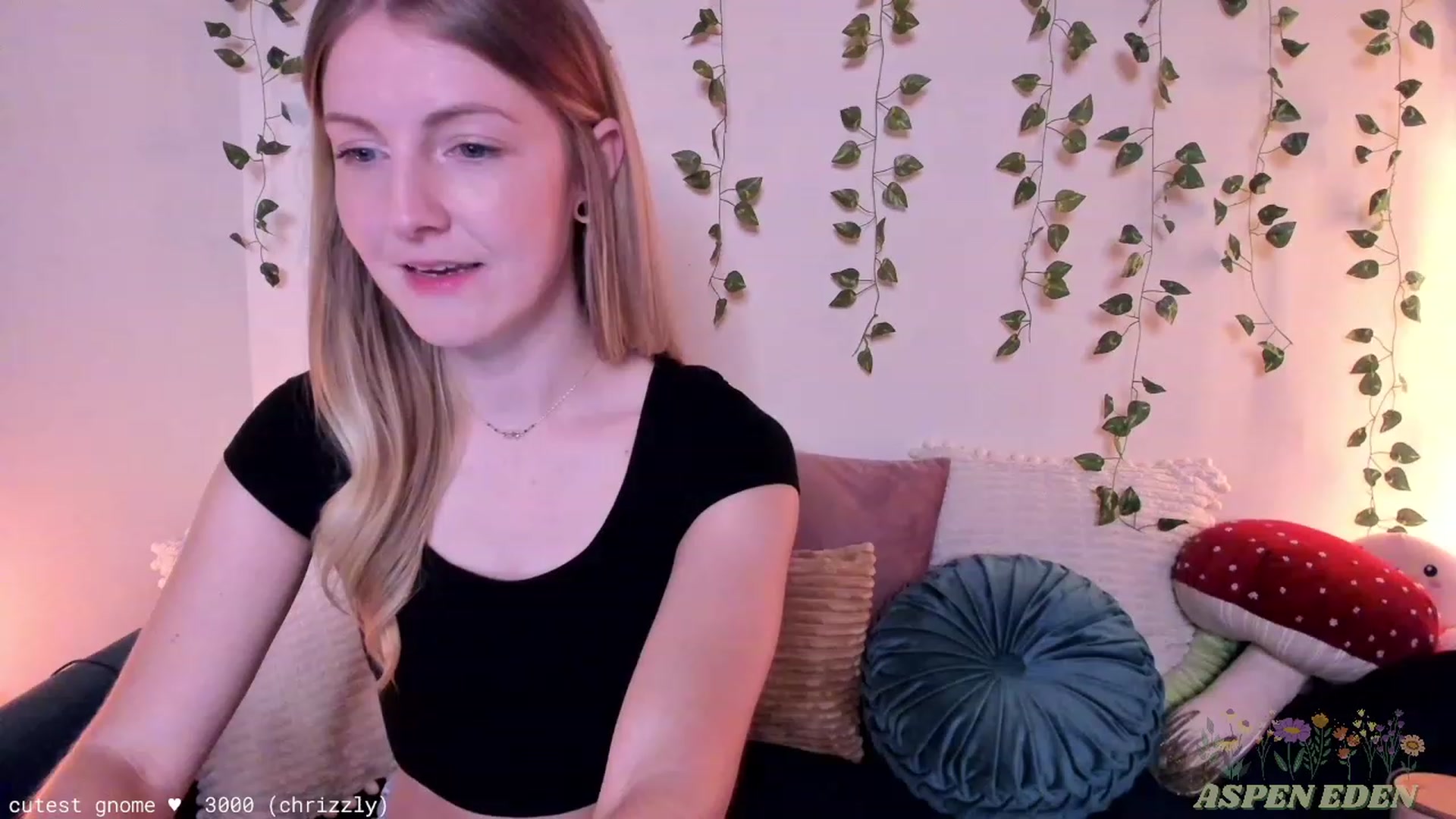 Gallery image thumbnail from AspenEden's myfreecams stream on, 01/06/2024, 02:32 image 4 of 20