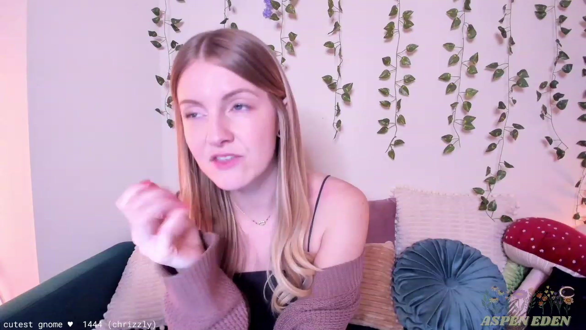 Gallery image thumbnail from AspenEden's myfreecams stream on, 01/10/2024, 02:44 image 6 of 20