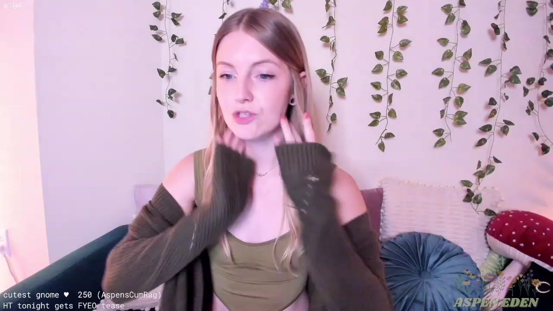 Gallery image thumbnail from AspenEden's myfreecams stream on, 01/13/2024, 03:32 image 3 of 20