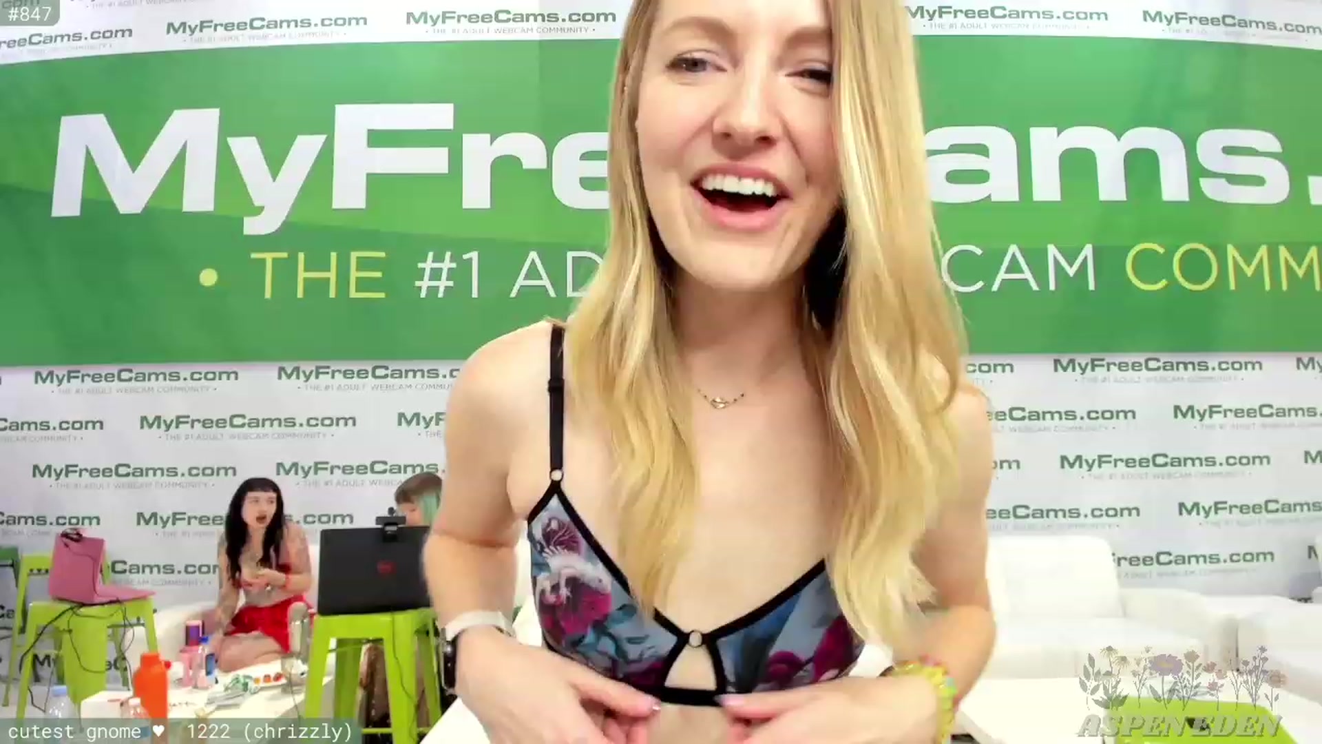 Gallery image thumbnail from AspenEden's myfreecams stream on, 01/26/2024, 02:09 image 9 of 20