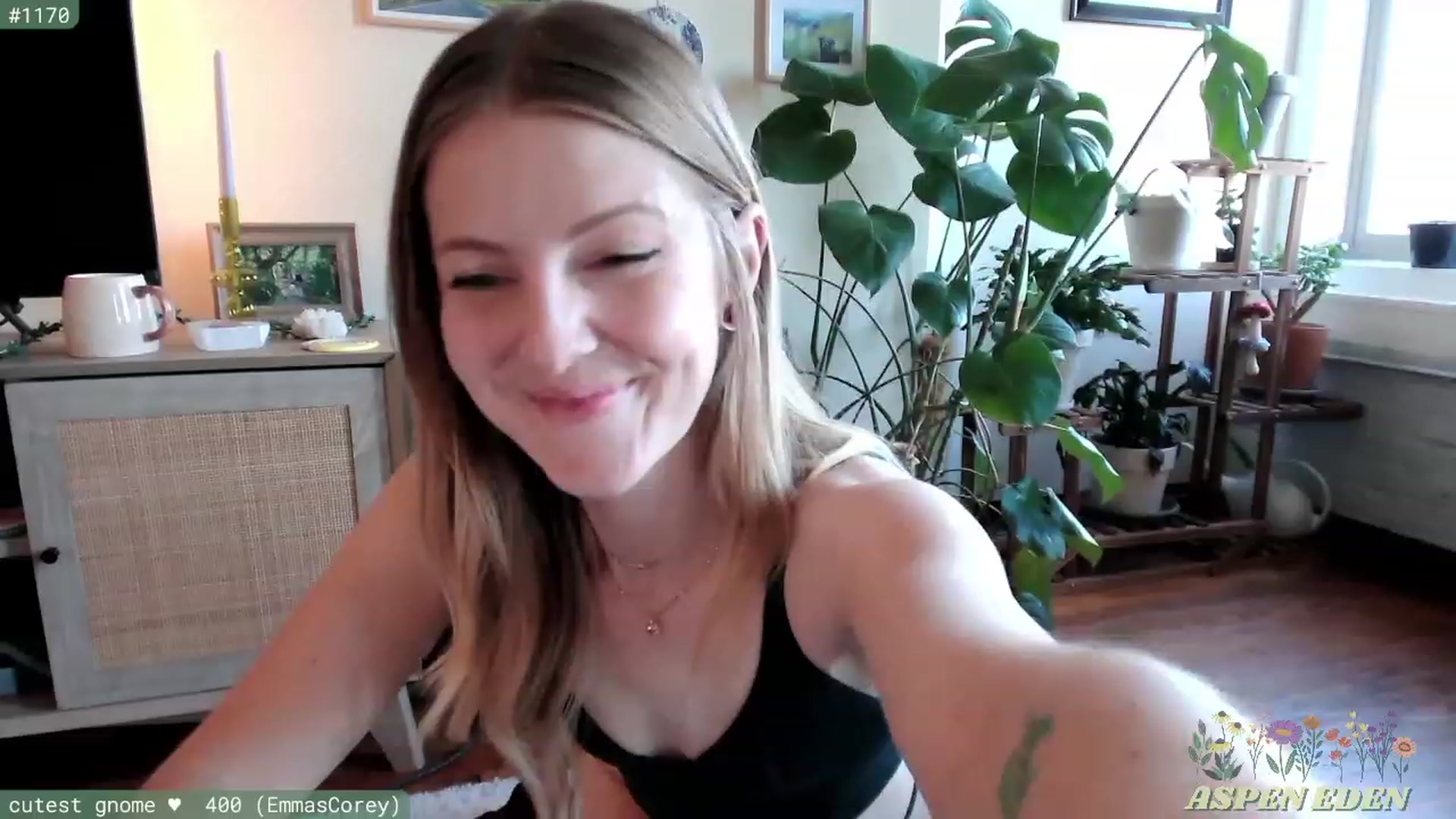 Gallery image thumbnail from AspenEden's myfreecams stream on, 03/17/2024, 20:49 image 15 of 20
