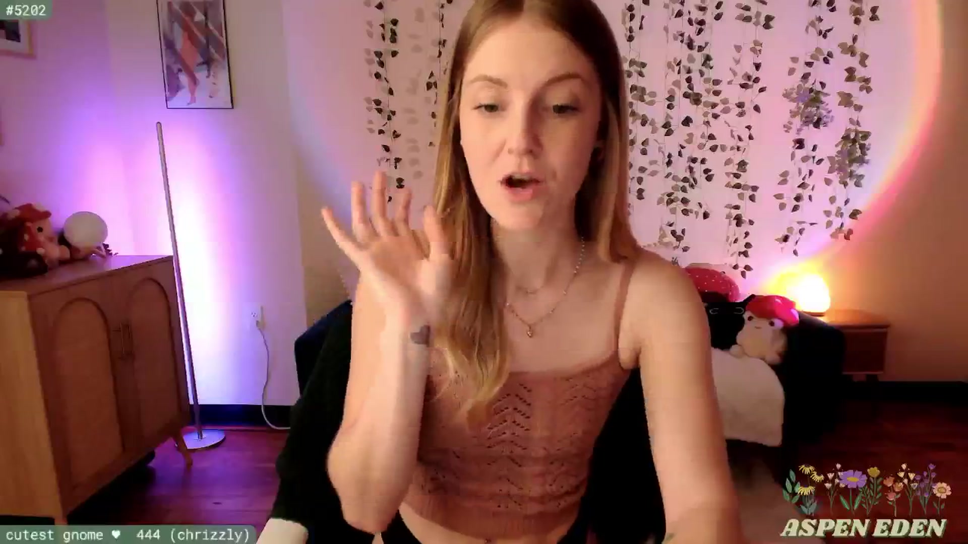 Gallery image thumbnail from AspenEden's myfreecams stream on, 04/16/2024, 02:24 image 12 of 20