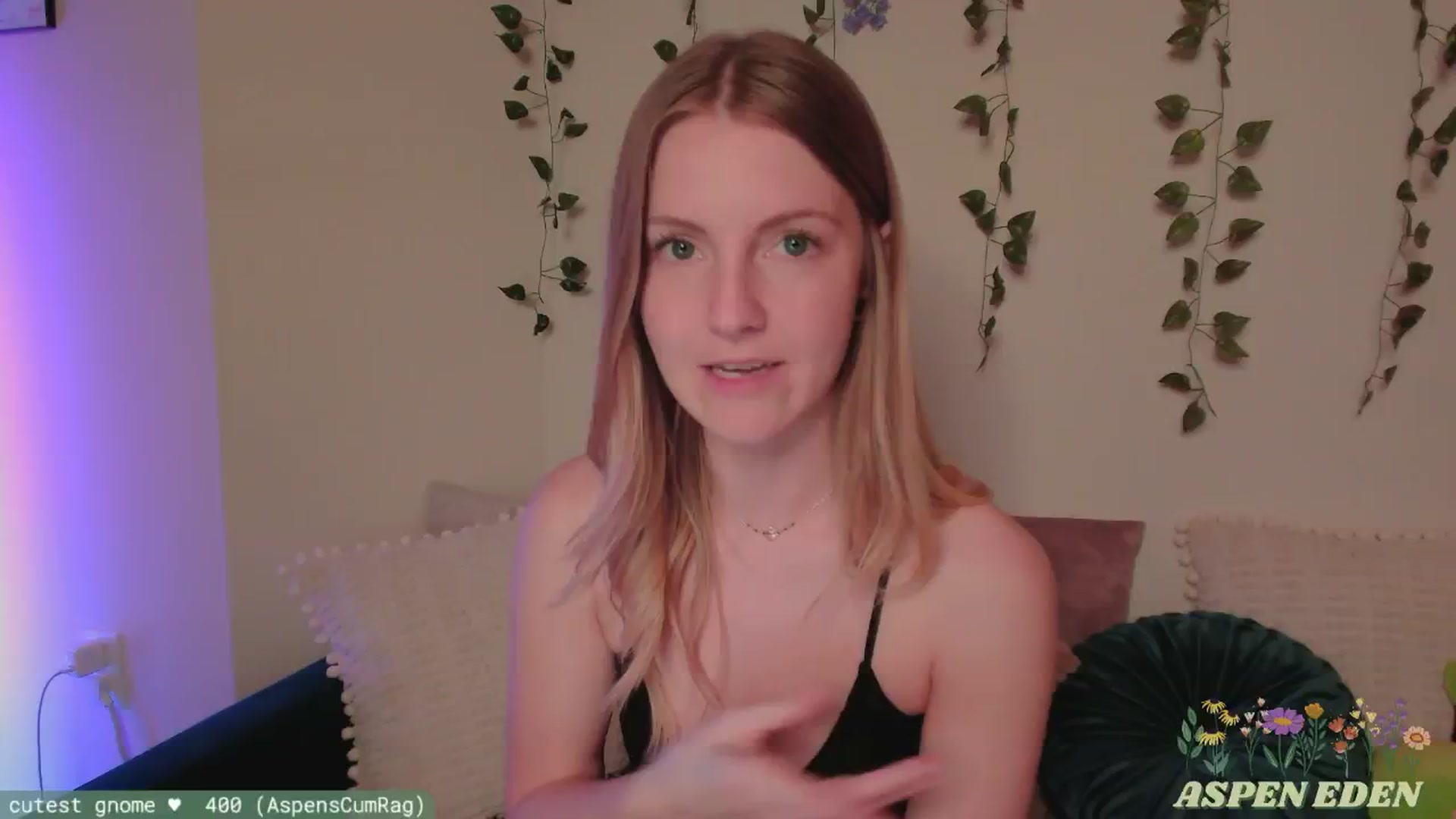 Gallery image thumbnail from AspenEden's myfreecams stream on, 04/27/2024, 01:59 image 10 of 20