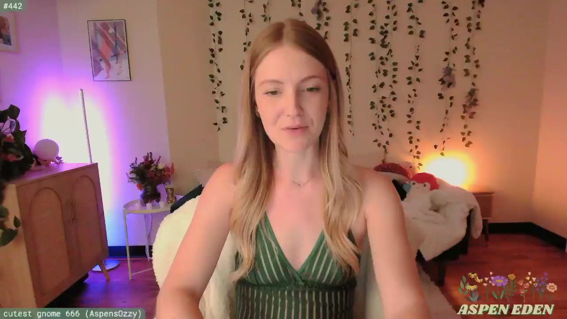 Gallery image thumbnail from AspenEden's myfreecams stream on, 07/28/2024, 03:03 image 7 of 20