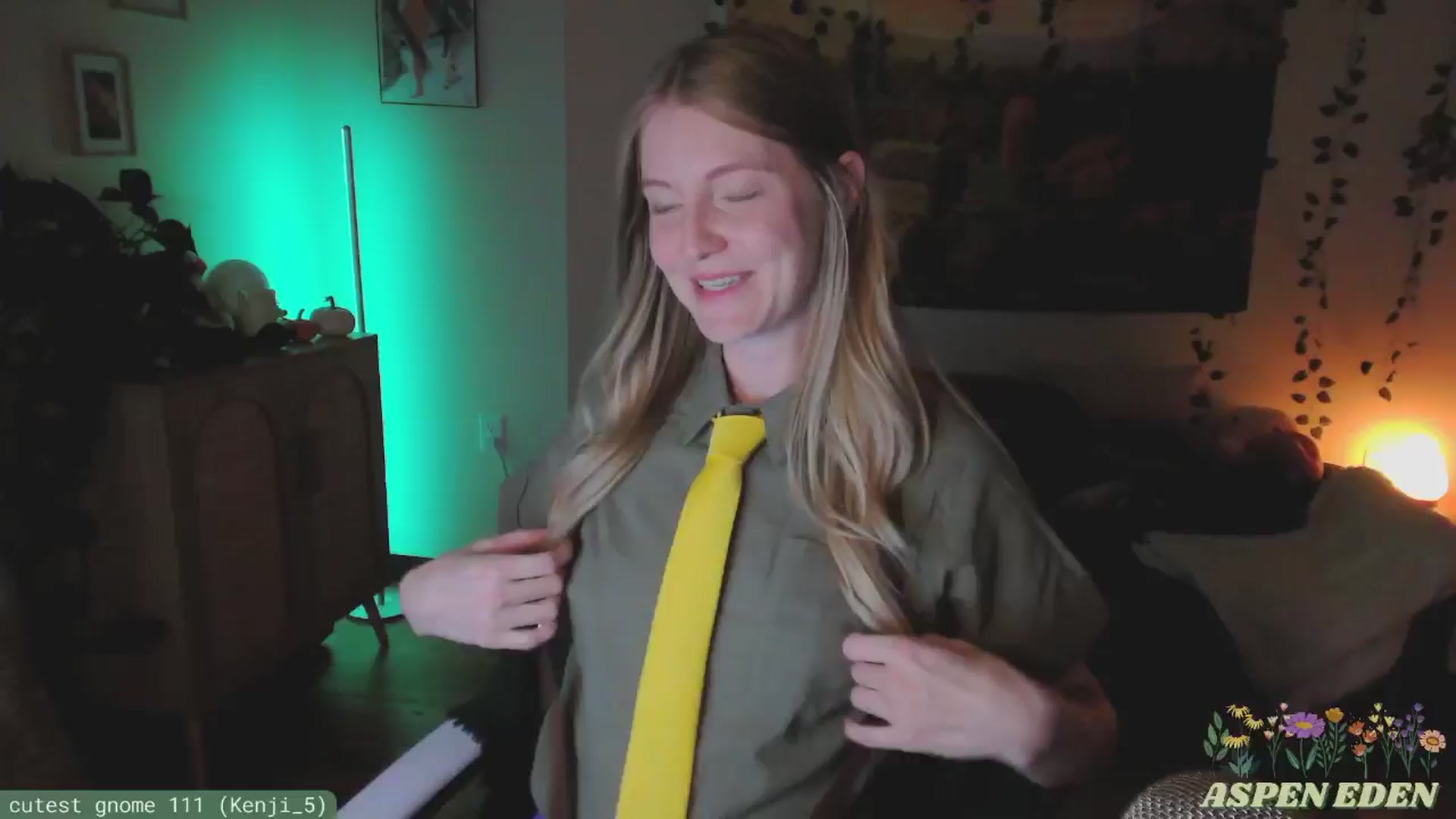 Gallery image thumbnail from AspenEden's myfreecams stream on, 10/28/2024, 24:01 image 1 of 20