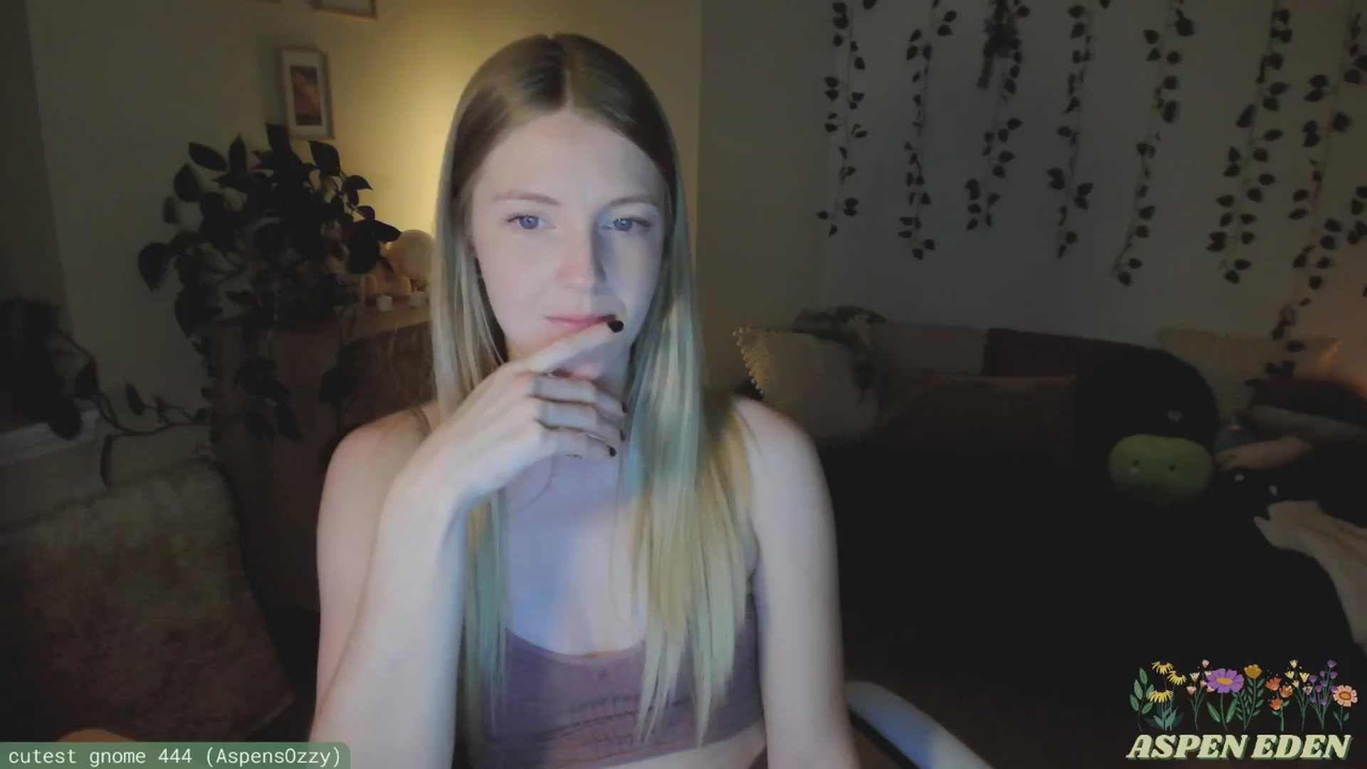 Gallery image thumbnail from AspenEden's myfreecams stream on, 11/10/2024, 24:48 image 17 of 20