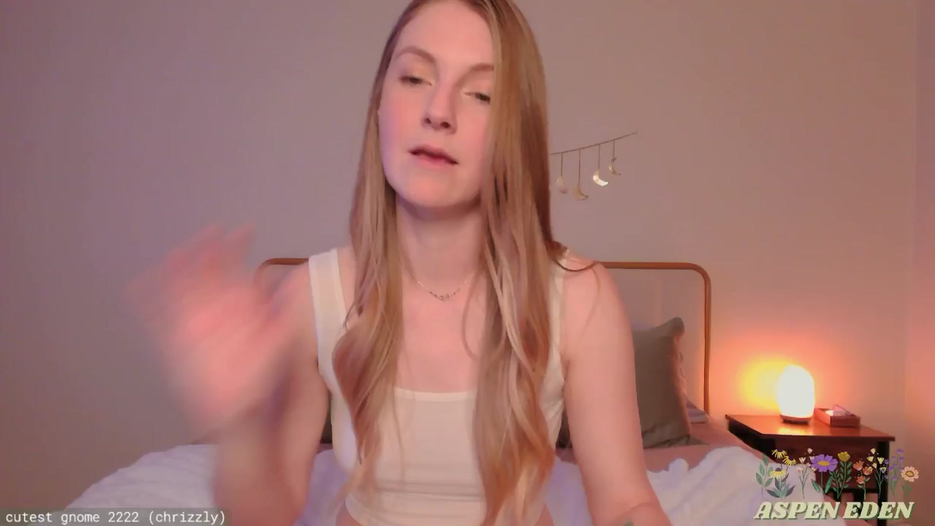 Gallery image thumbnail from AspenEden's myfreecams stream on, 03/30/2025, 24:32 image 14 of 20