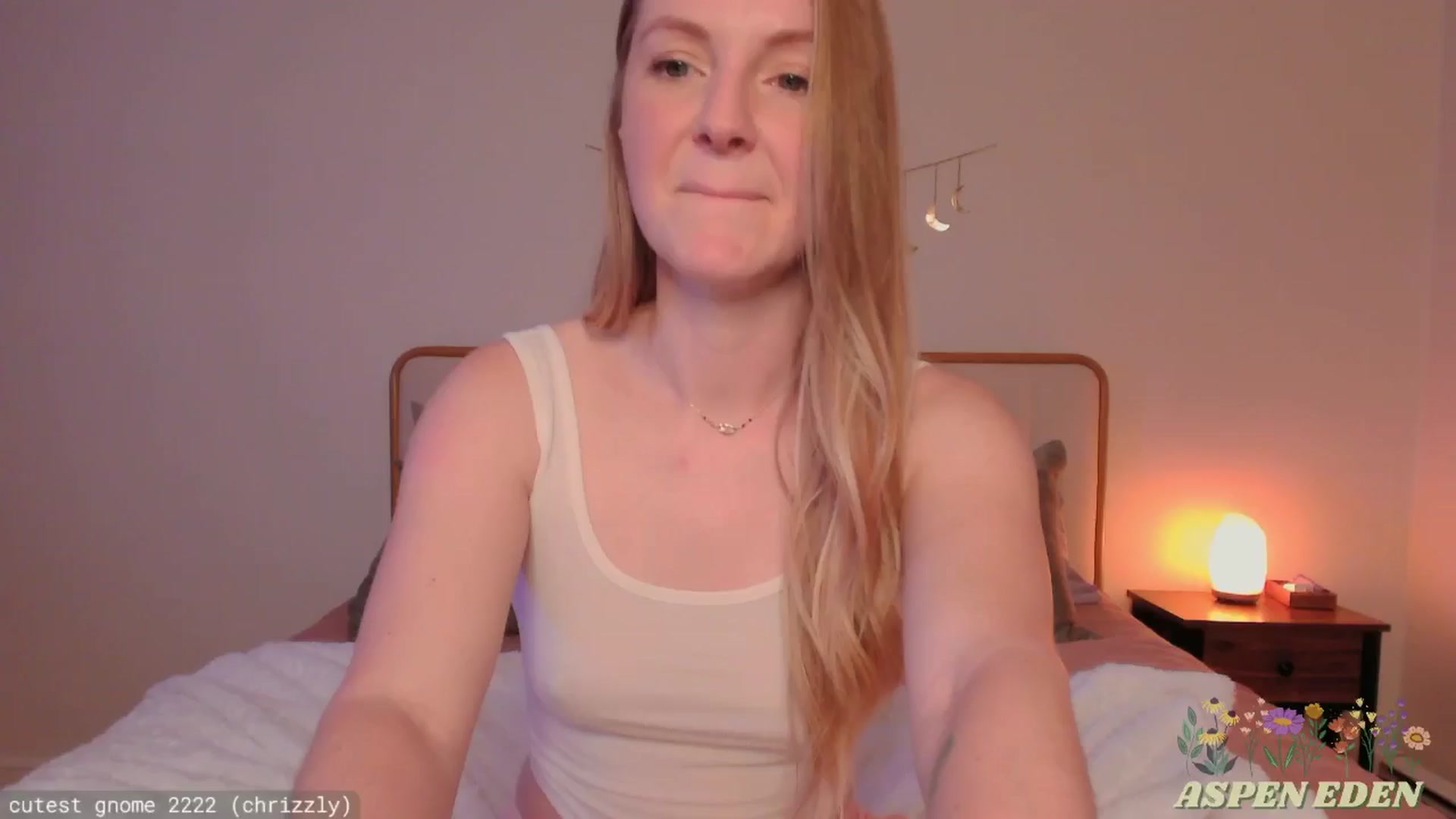 Gallery image thumbnail from AspenEden's myfreecams stream on, 03/30/2025, 24:32 image 16 of 20