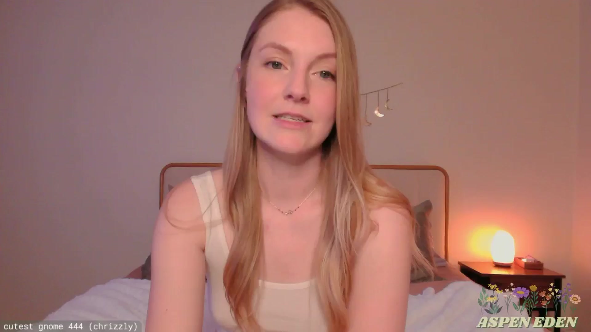 Gallery image thumbnail from AspenEden's myfreecams stream on, 03/30/2025, 24:32 image 11 of 20