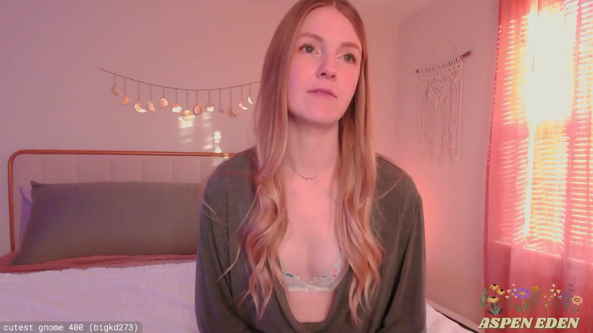 Gallery image thumbnail from AspenEden's myfreecams stream on, 04/14/2025, 24:01 image 7 of 20