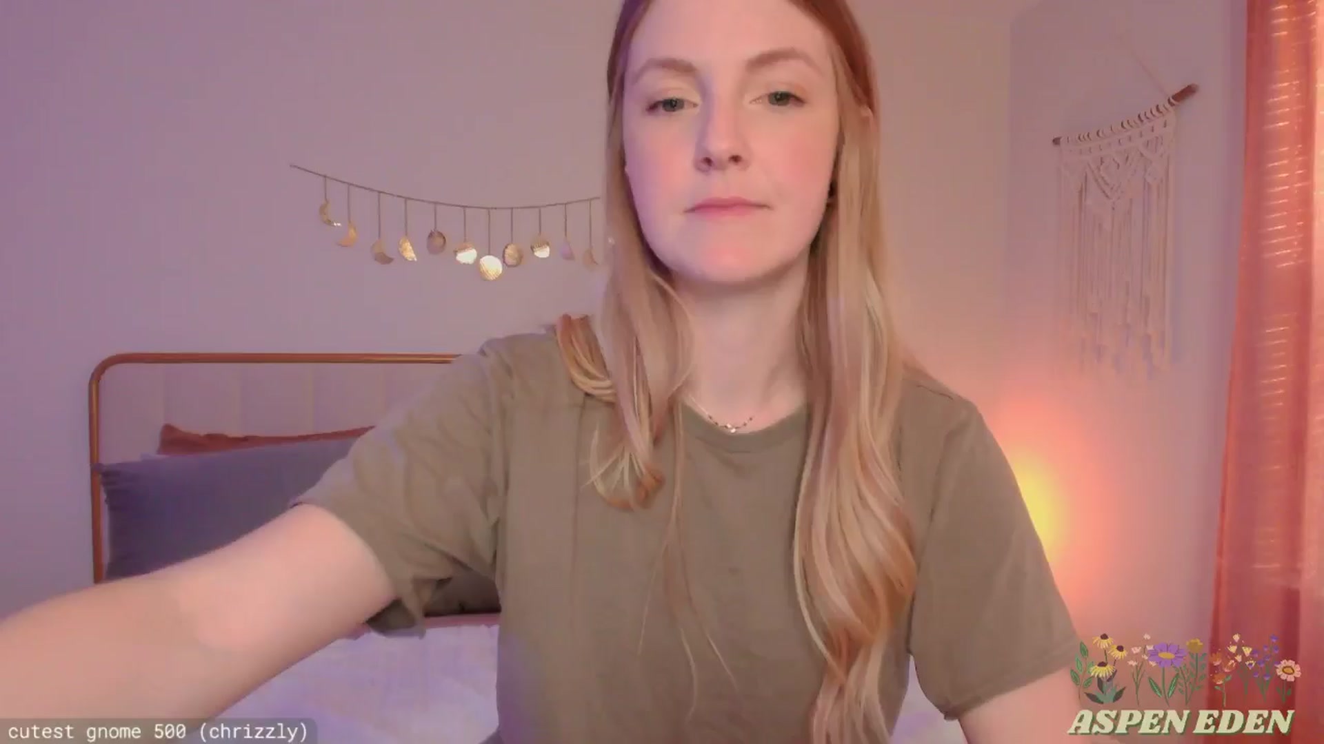Gallery image thumbnail from AspenEden's myfreecams stream on, 04/23/2025, 01:20 image 7 of 20
