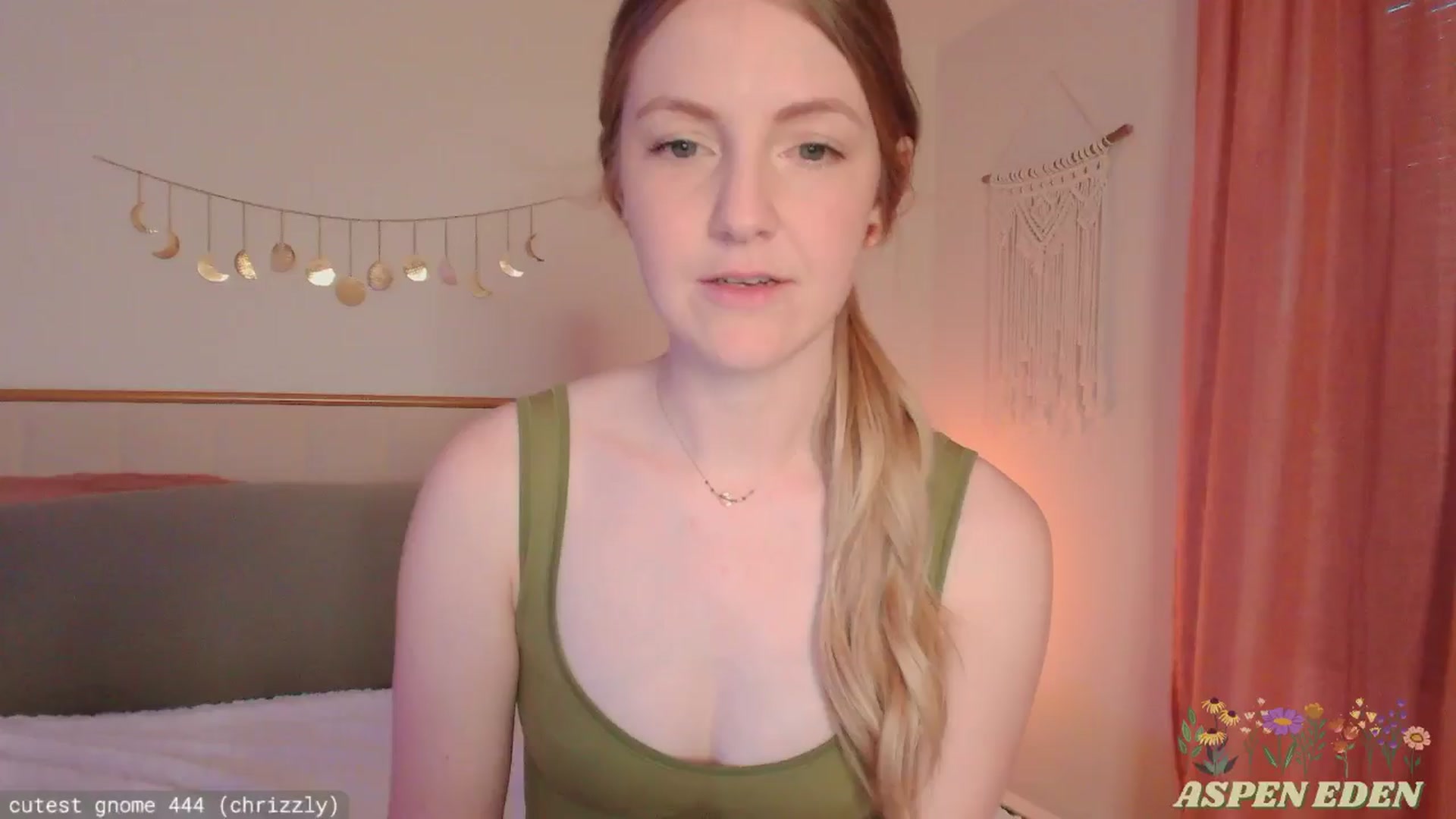 Gallery image thumbnail from AspenEden's myfreecams stream on, 05/04/2025, 24:38 image 17 of 20