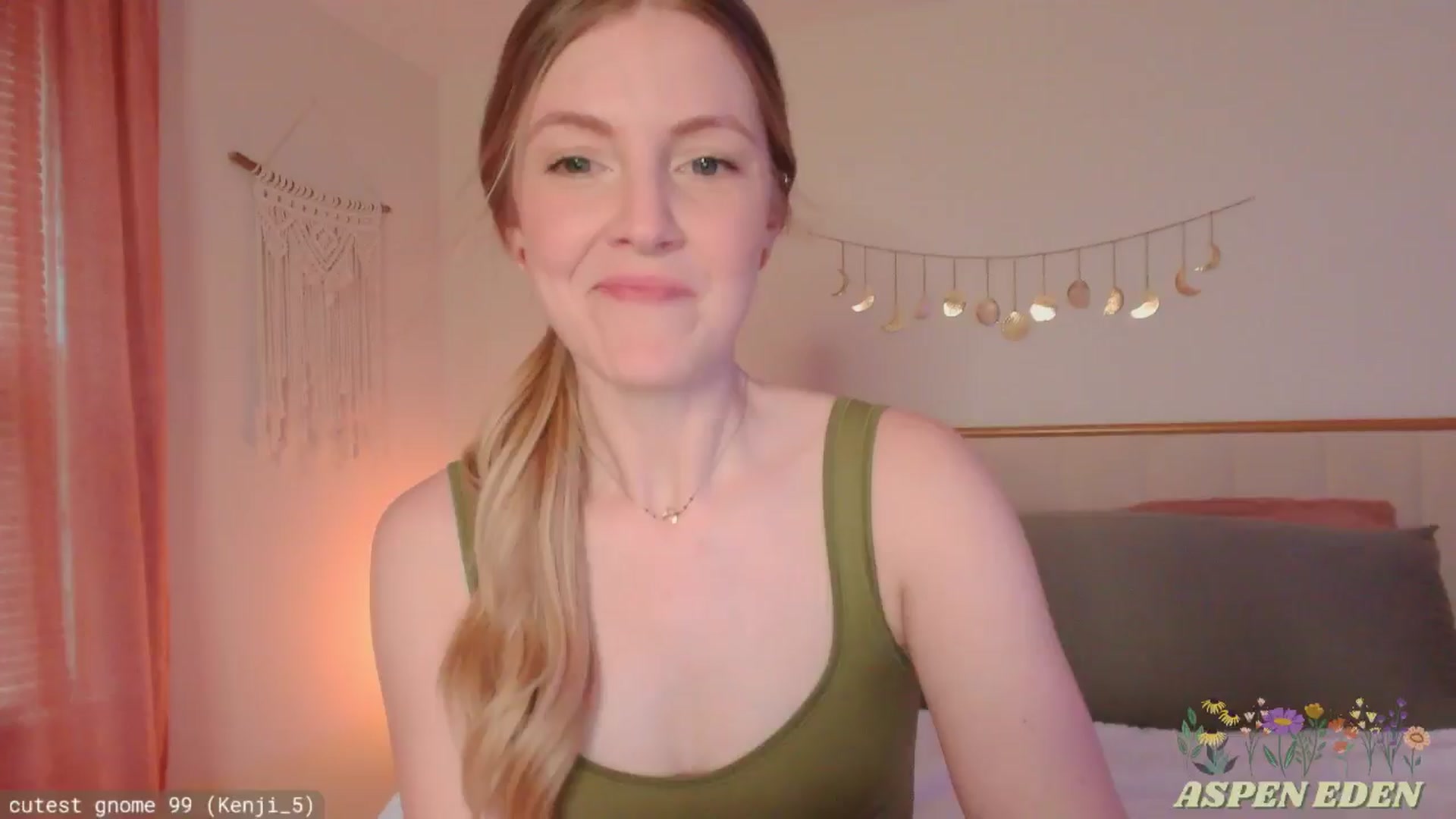 Gallery image thumbnail from AspenEden's myfreecams stream on, 05/04/2025, 24:38 image 4 of 20