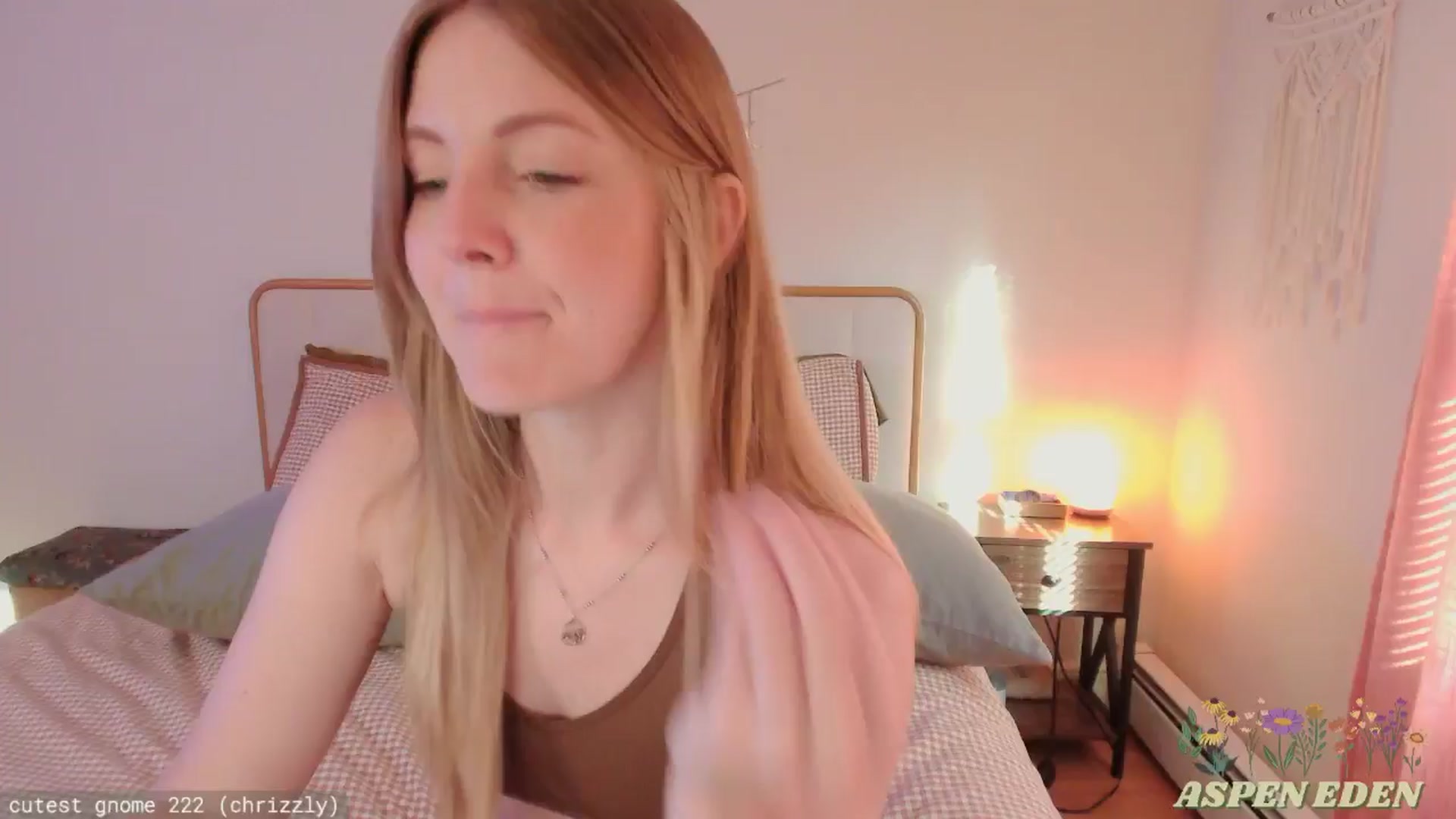 Gallery image thumbnail from AspenEden's myfreecams stream on, 07/06/2025, 23:45 image 11 of 20