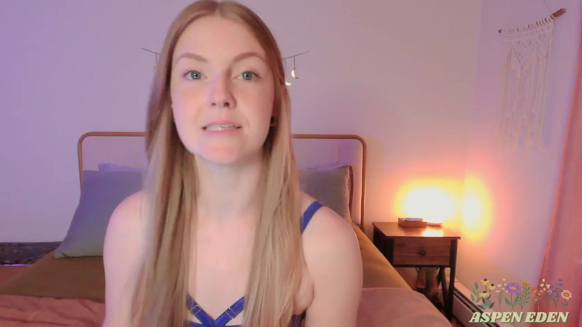 Gallery image thumbnail from AspenEden's myfreecams stream on, 09/24/2025, 23:21 image 2 of 20