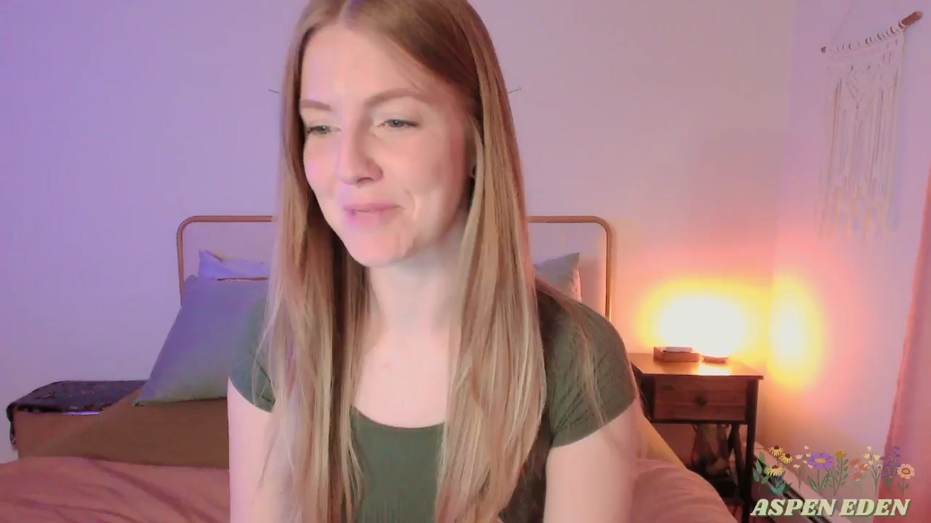 Gallery image thumbnail from AspenEden's myfreecams stream on, 09/25/2025, 21:33 image 3 of 20