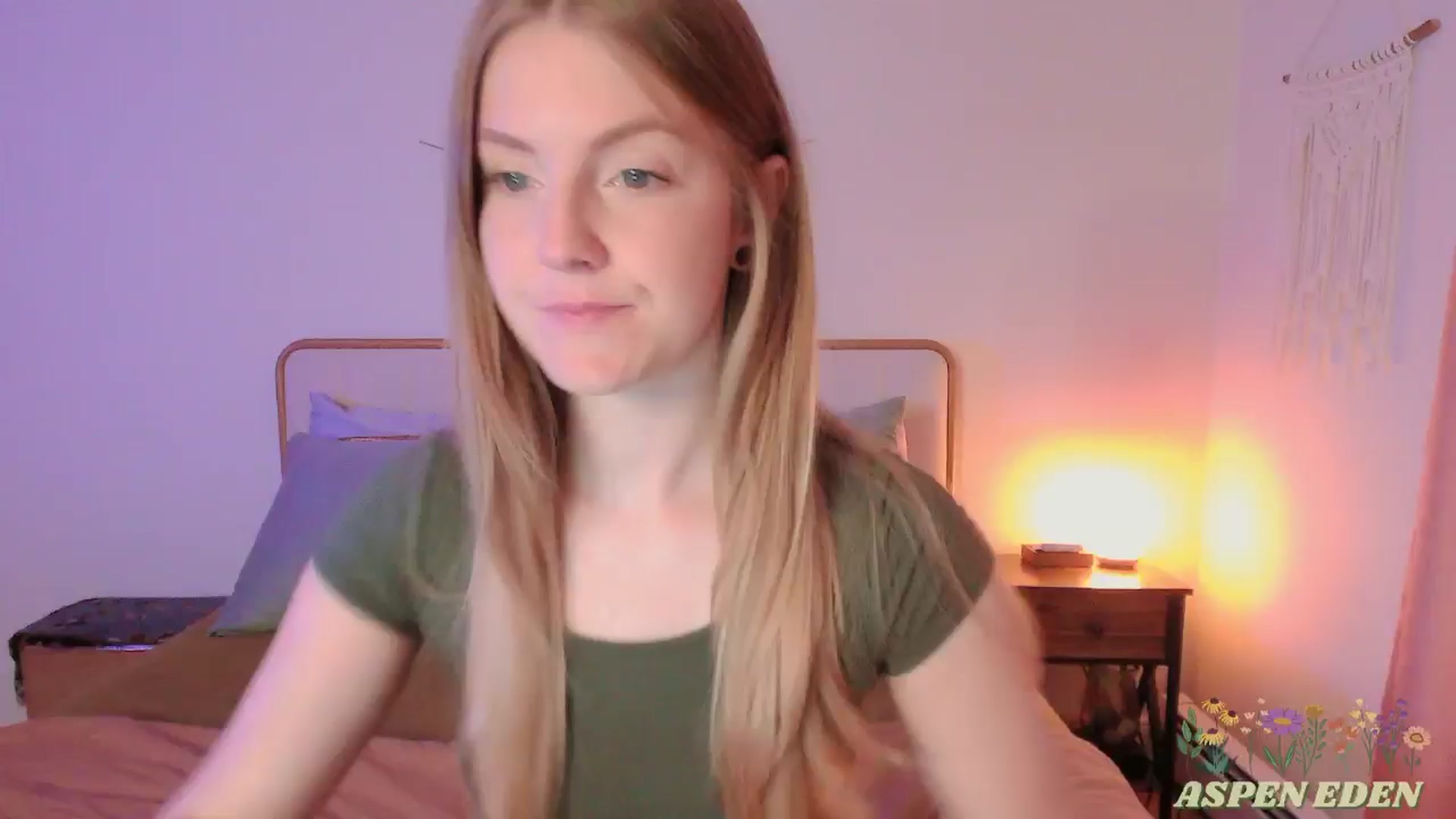 Gallery image thumbnail from AspenEden's myfreecams stream on, 09/25/2025, 21:33 image 1 of 20