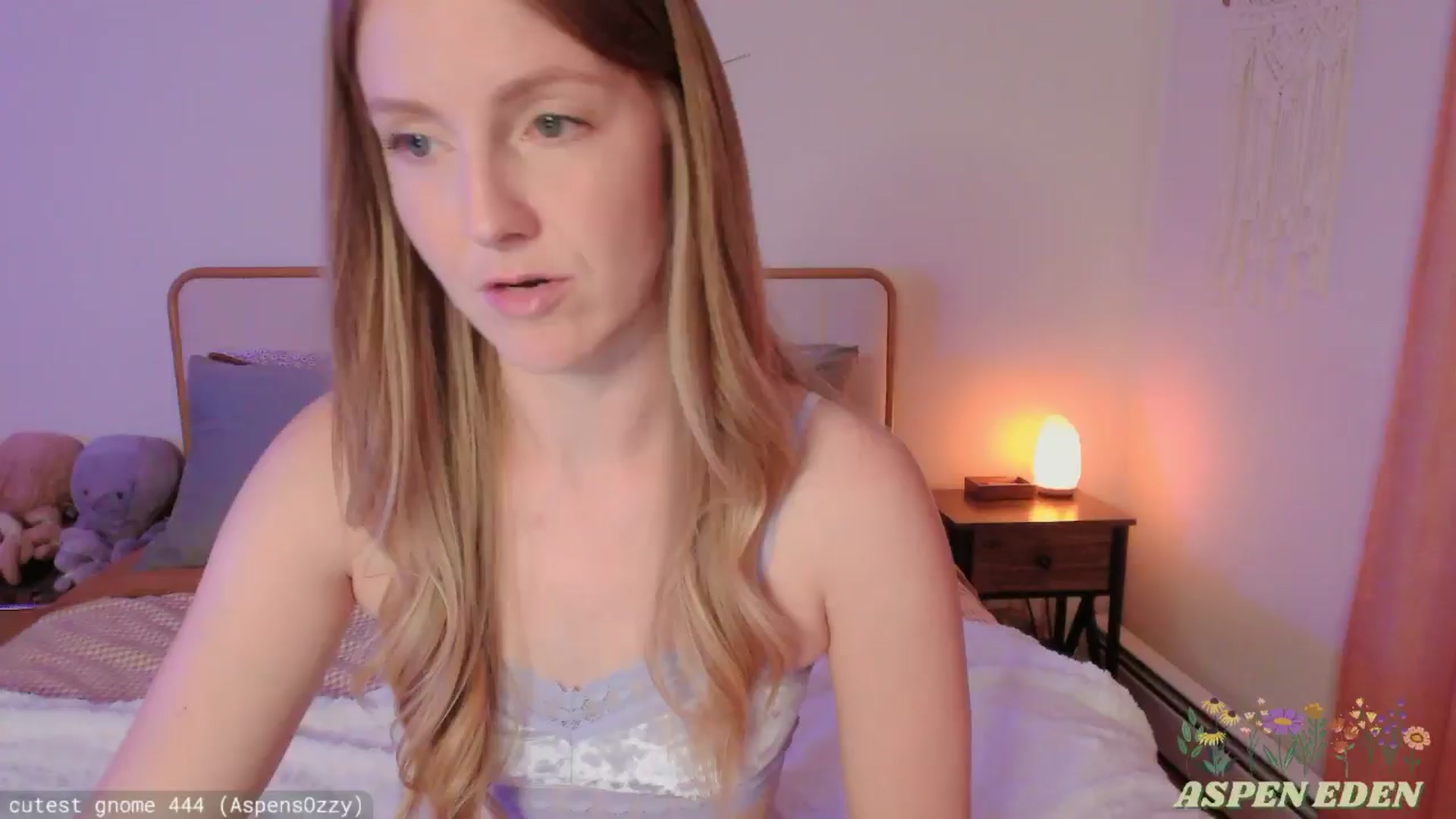Gallery image thumbnail from AspenEden's myfreecams stream on, 10/25/2025, 24:23 image 4 of 20