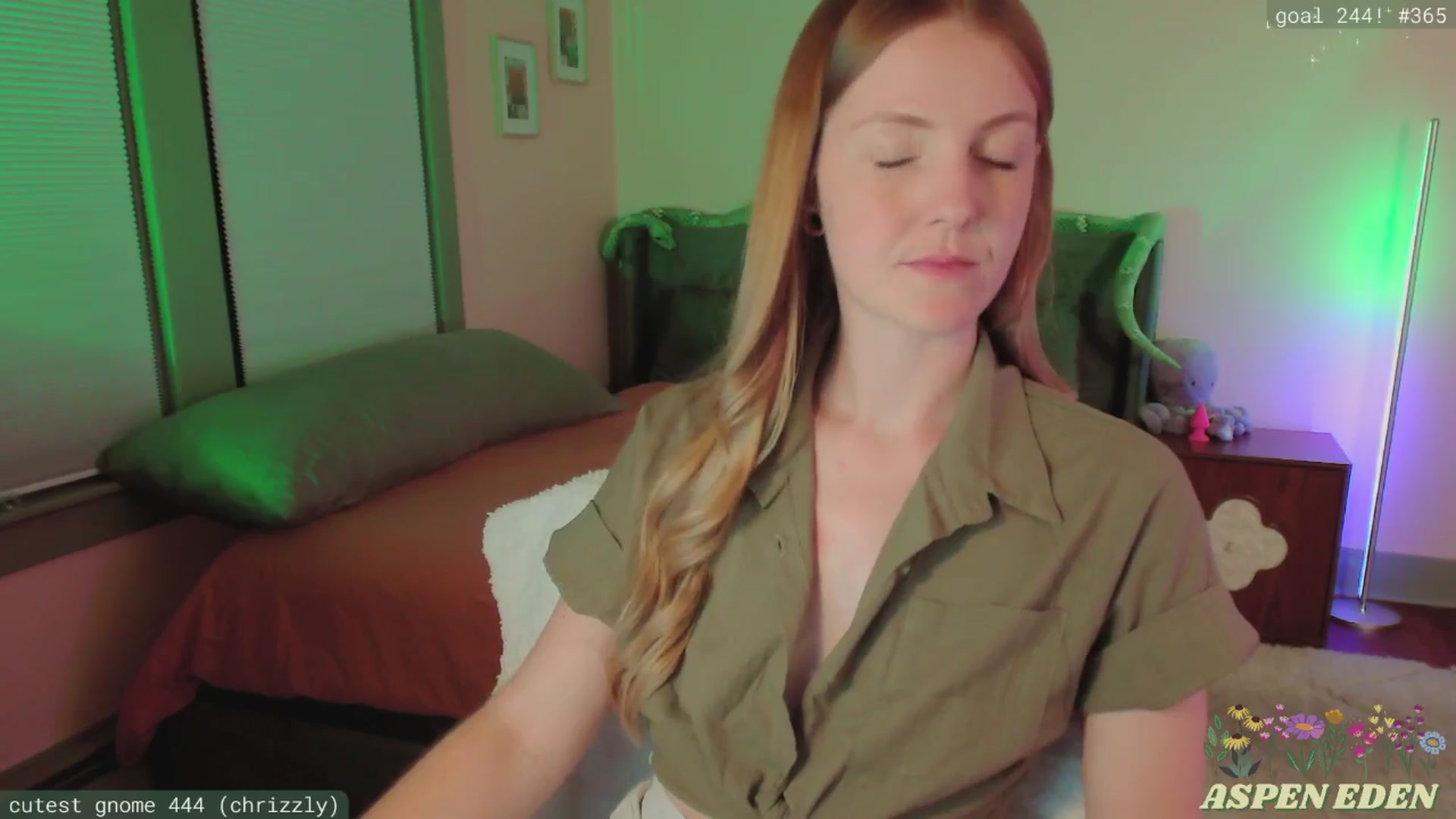 Gallery image thumbnail from AspenEden's myfreecams stream on, 11/23/2025, 02:00 image 5 of 20