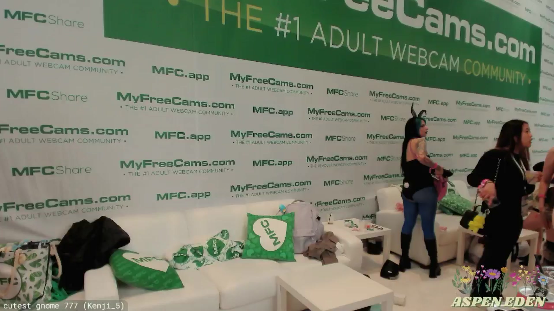 Gallery image thumbnail from AspenEden's myfreecams stream on, 01/24/2026, 02:20 image 18 of 20