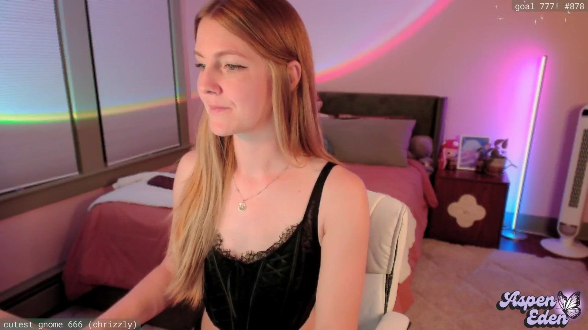 Gallery image thumbnail from AspenEden's myfreecams stream on, 04/25/2026, 02:42 image 8 of 20