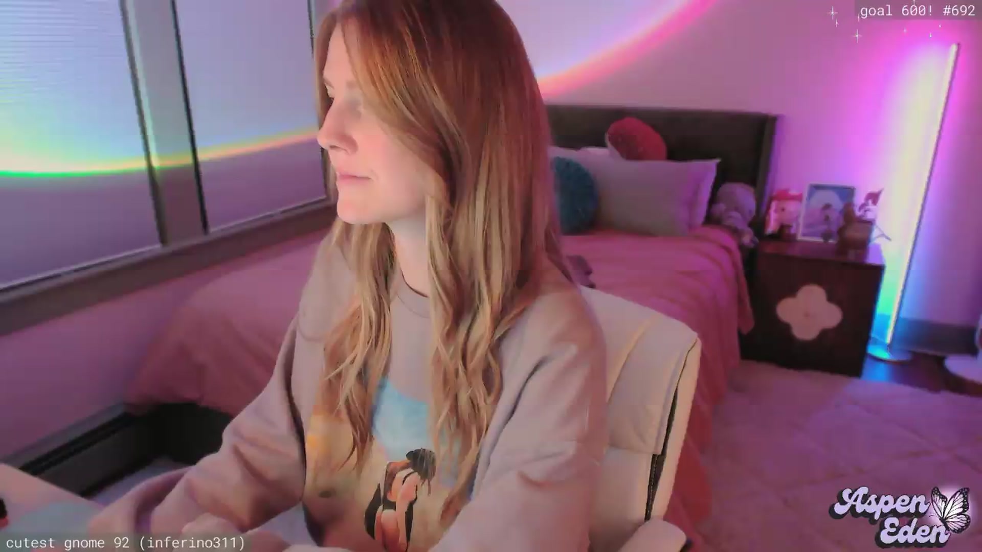 Gallery image thumbnail from AspenEden's myfreecams stream on, 05/09/2026, 03:00 image 4 of 20