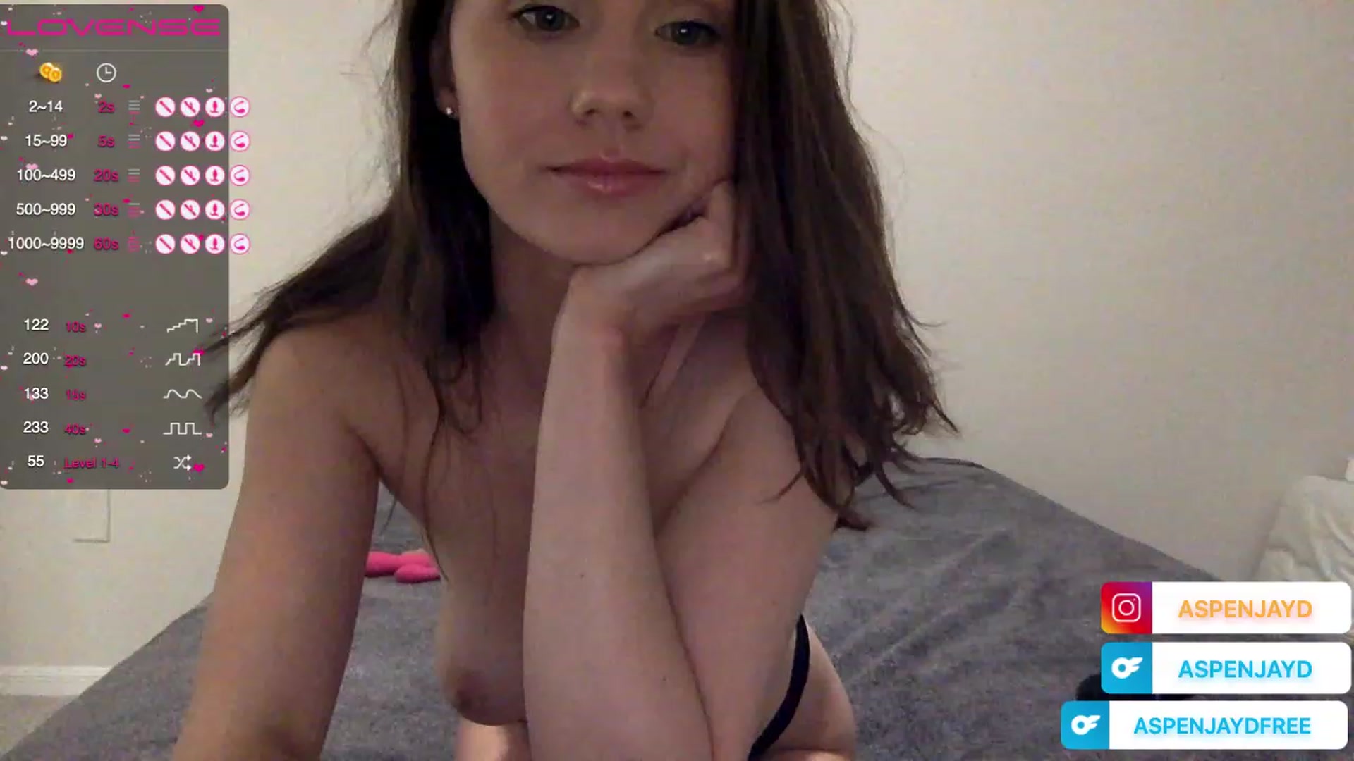 Gallery image thumbnail from AspenJayd's myfreecams stream on, 11/18/2022, 02:09 image 16 of 20
