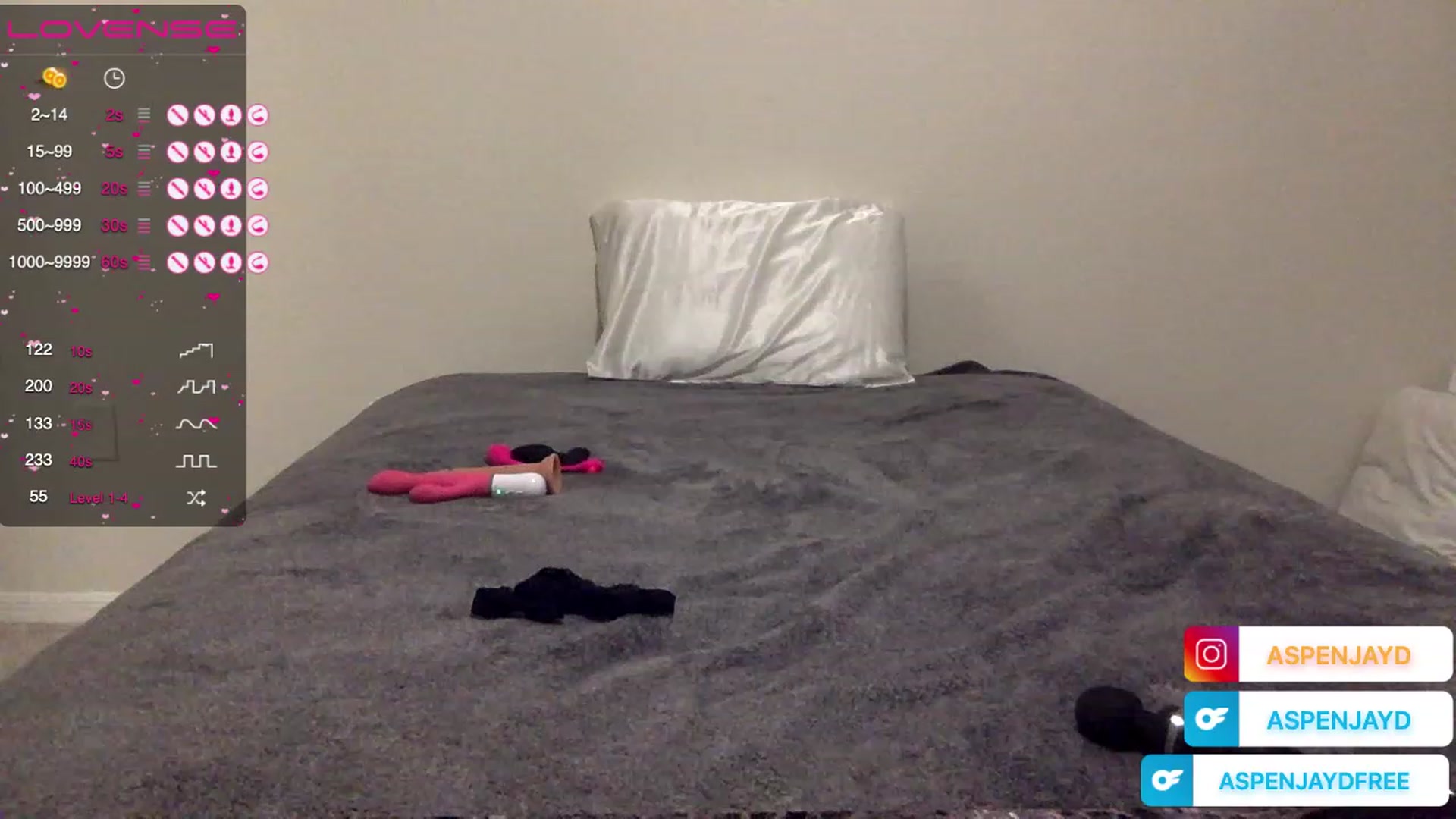 Gallery image thumbnail from AspenJayd's myfreecams stream on, 11/18/2022, 02:09 image 8 of 20