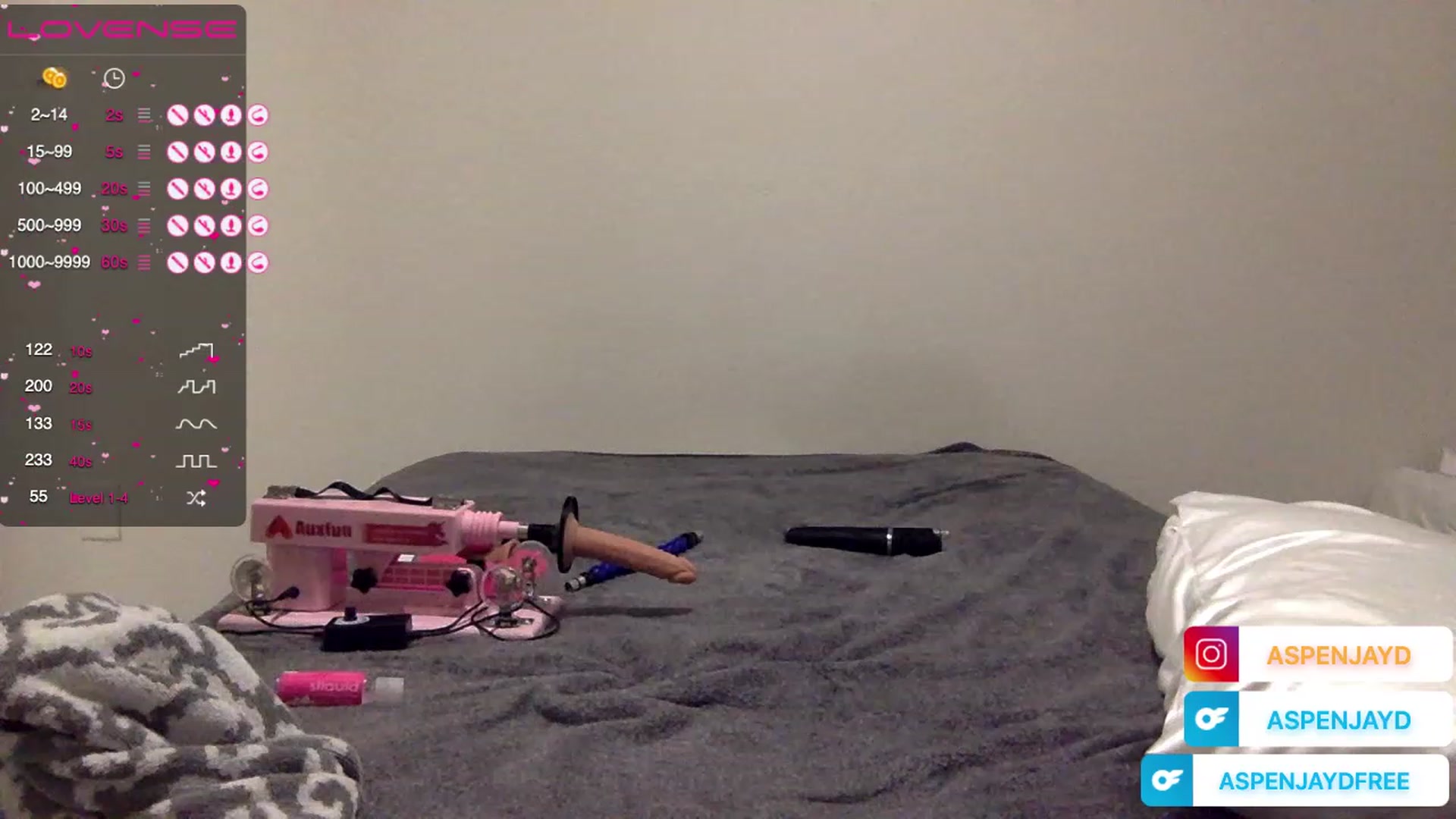 Gallery image thumbnail from AspenJayd's myfreecams stream on, 11/18/2022, 03:04 image 11 of 20