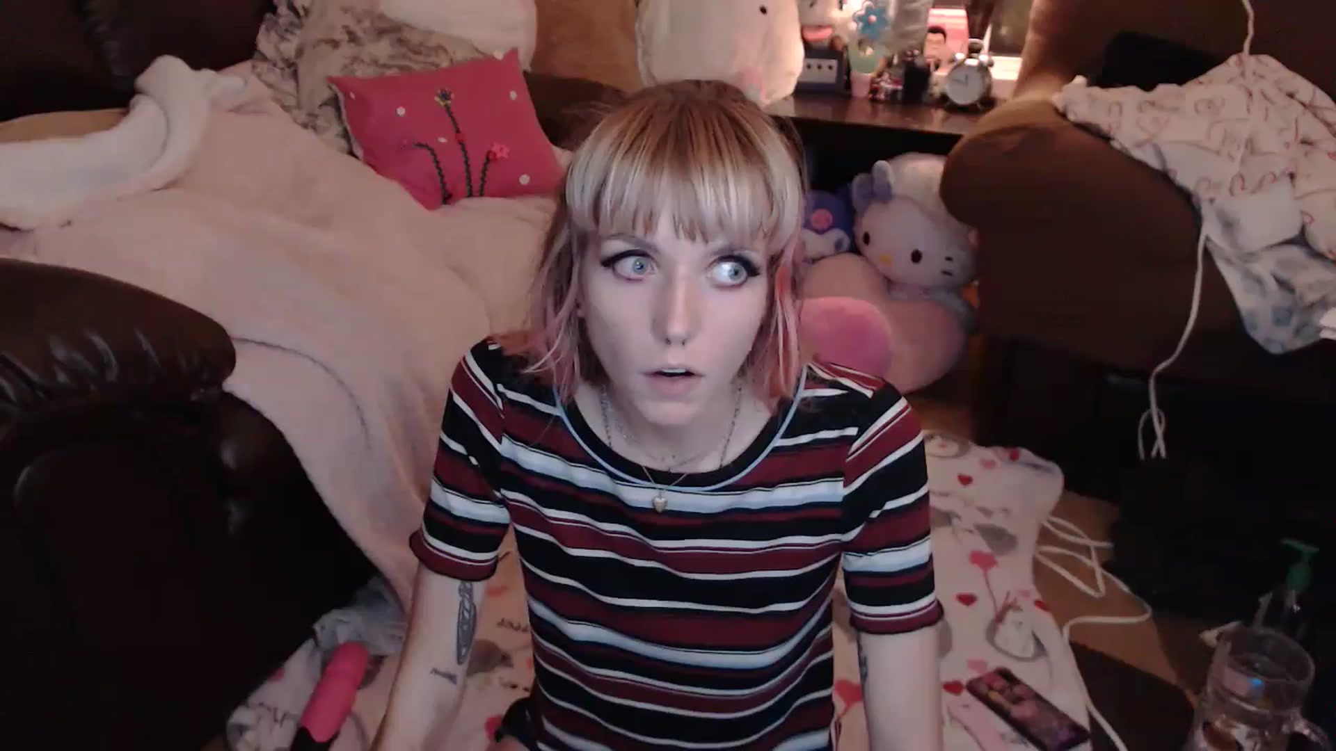 Gallery image thumbnail from Aspen_Elise's myfreecams stream on, 08/20/2024, 11:12 image 3 of 20