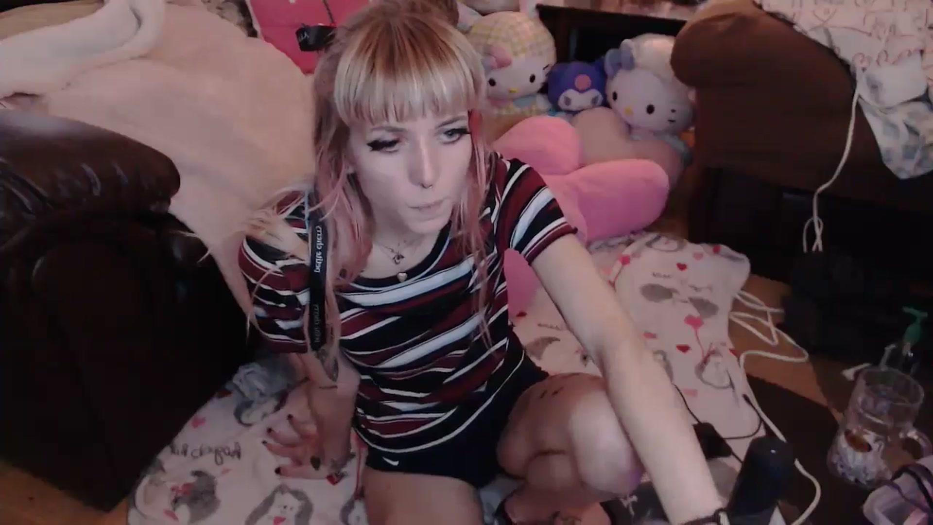 Gallery image thumbnail from Aspen_Elise's myfreecams stream on, 08/20/2024, 12:32 image 11 of 20
