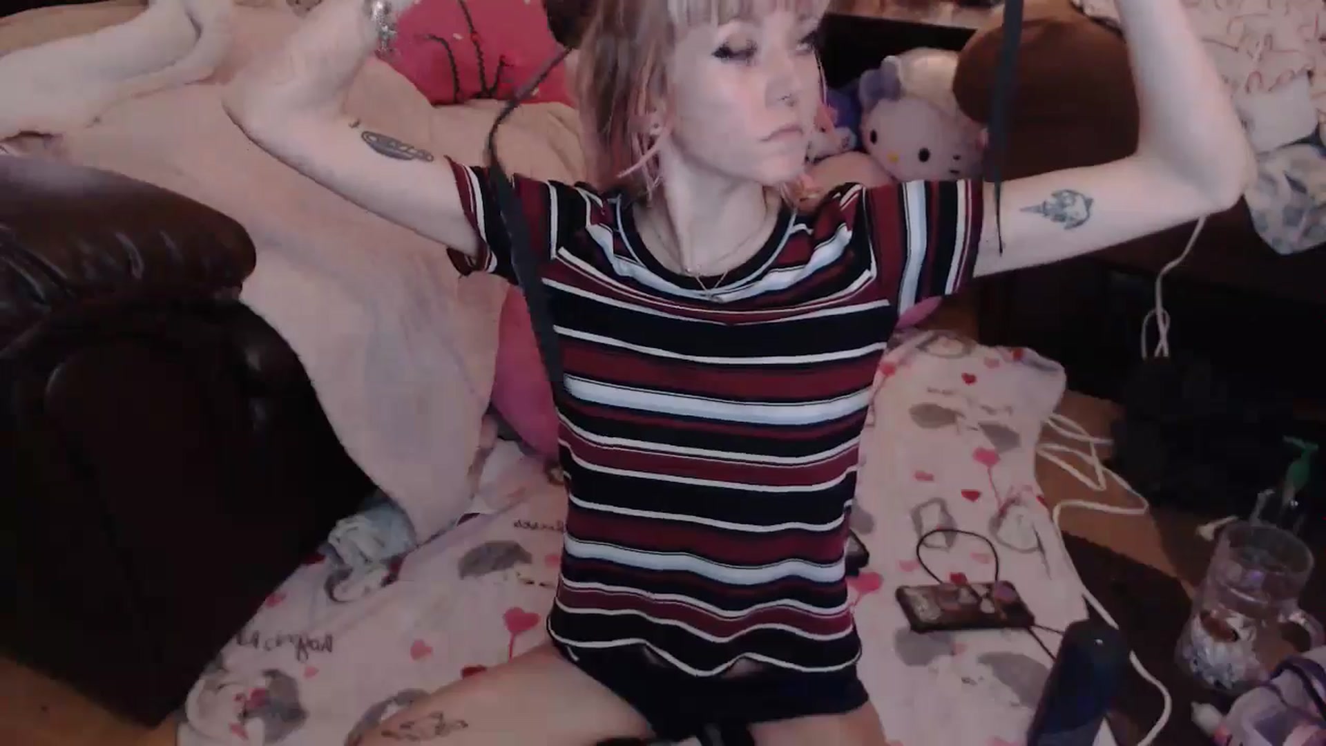 Gallery image thumbnail from Aspen_Elise's myfreecams stream on, 08/20/2024, 12:32 image 10 of 20