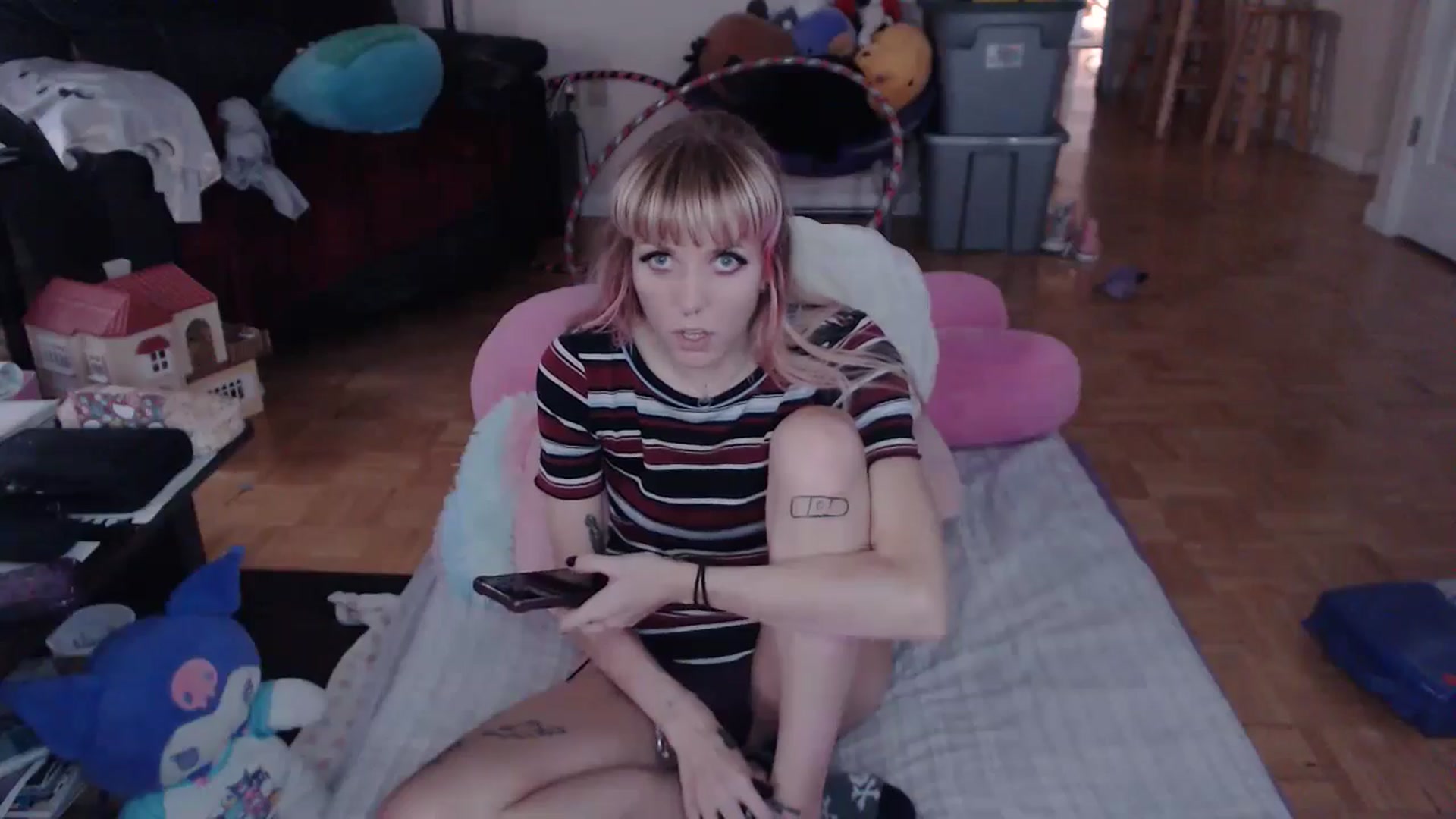 Gallery image thumbnail from Aspen_Elise's myfreecams stream on, 08/20/2024, 16:02 image 5 of 20