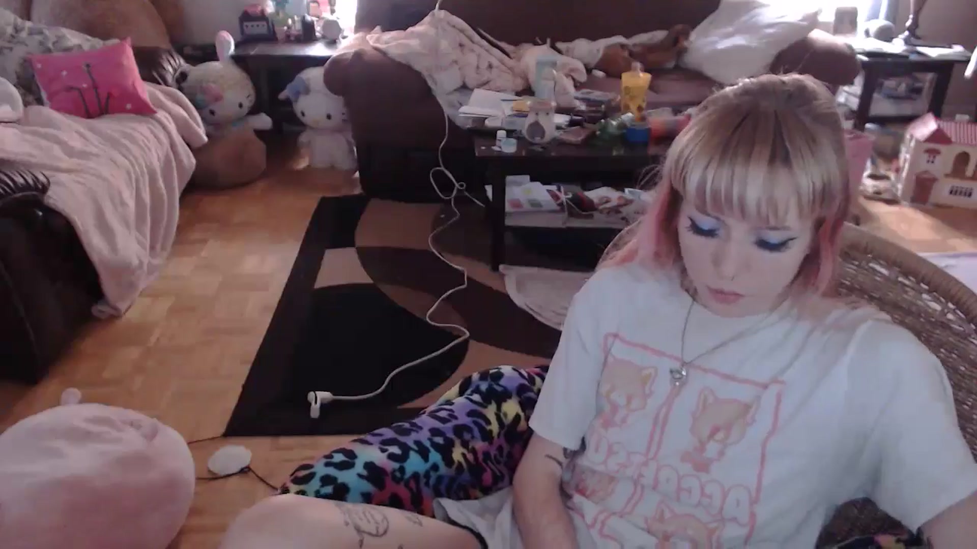 Gallery image thumbnail from Aspen_Elise's myfreecams stream on, 08/20/2024, 20:11 image 18 of 20
