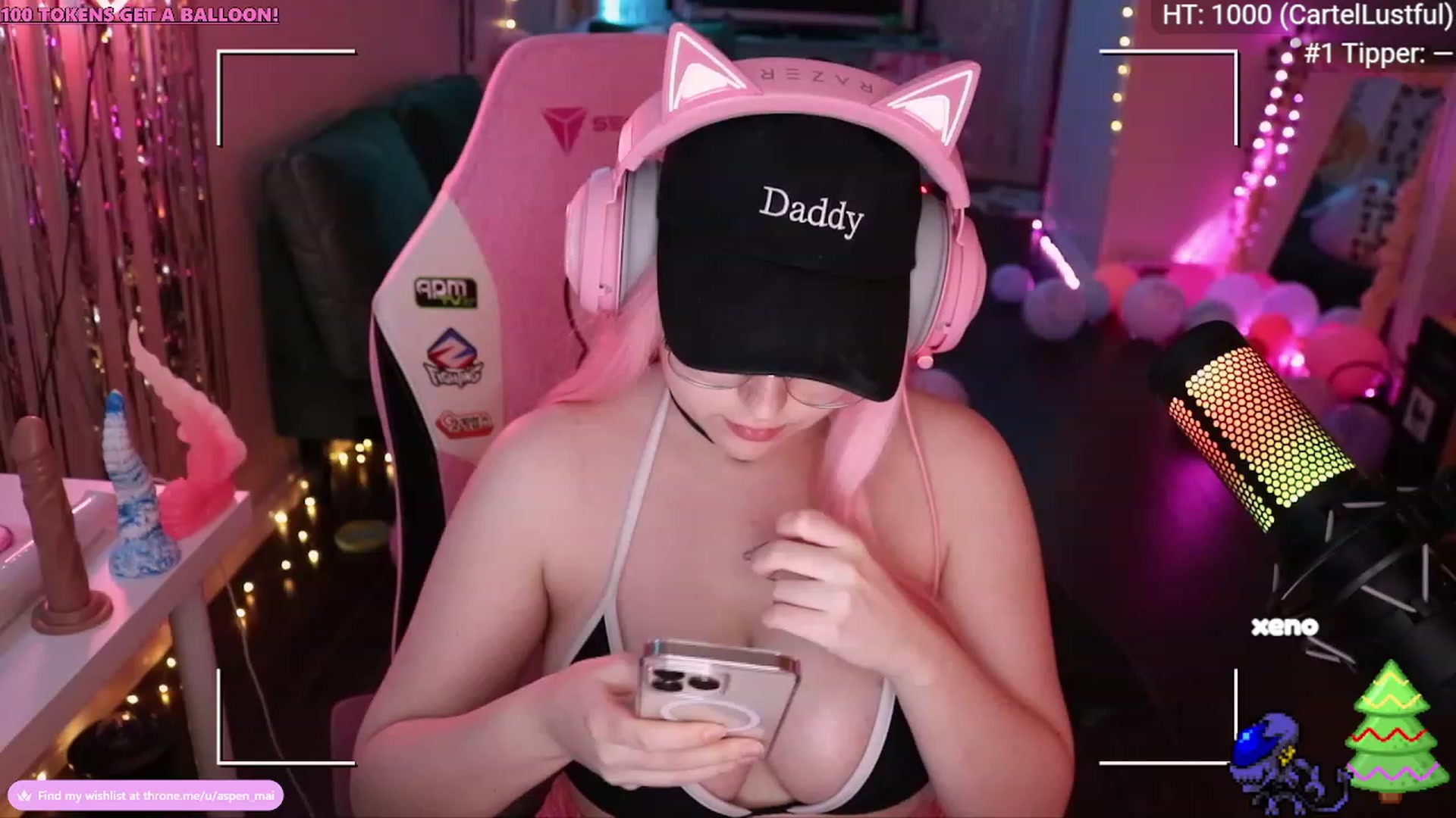 Gallery image thumbnail from Aspen_Mai's myfreecams stream on, 12/05/2022, 09:27 image 2 of 20