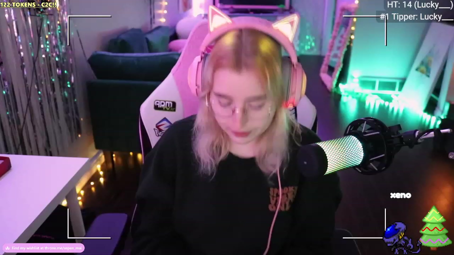 Gallery image thumbnail from Aspen_Mai's myfreecams stream on, 01/02/2023, 02:22 image 3 of 20